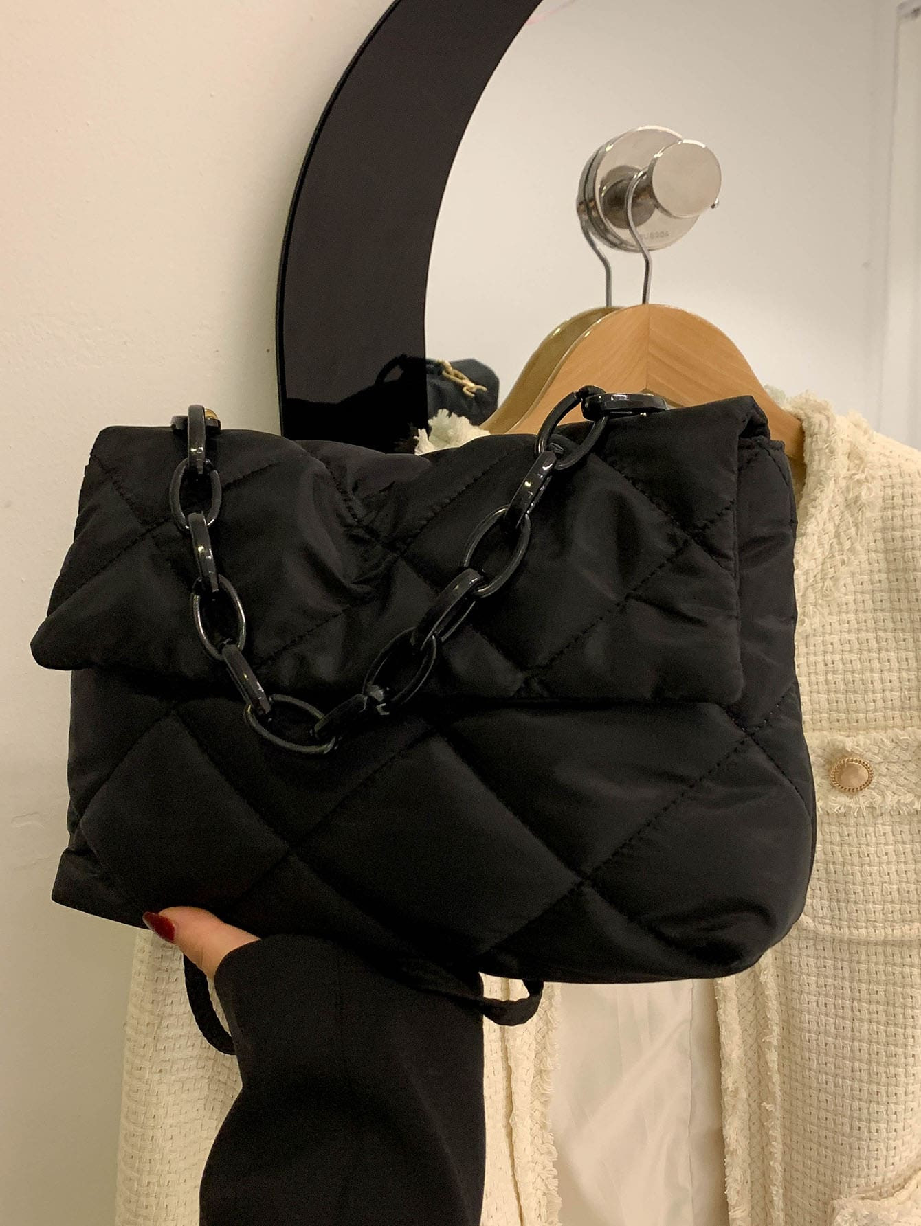 Quilted Flap Chain Square Bag SKU: sg2211233343381667(11 Reviews)$10.10$9.60Join for an Exclusive... | SHEIN