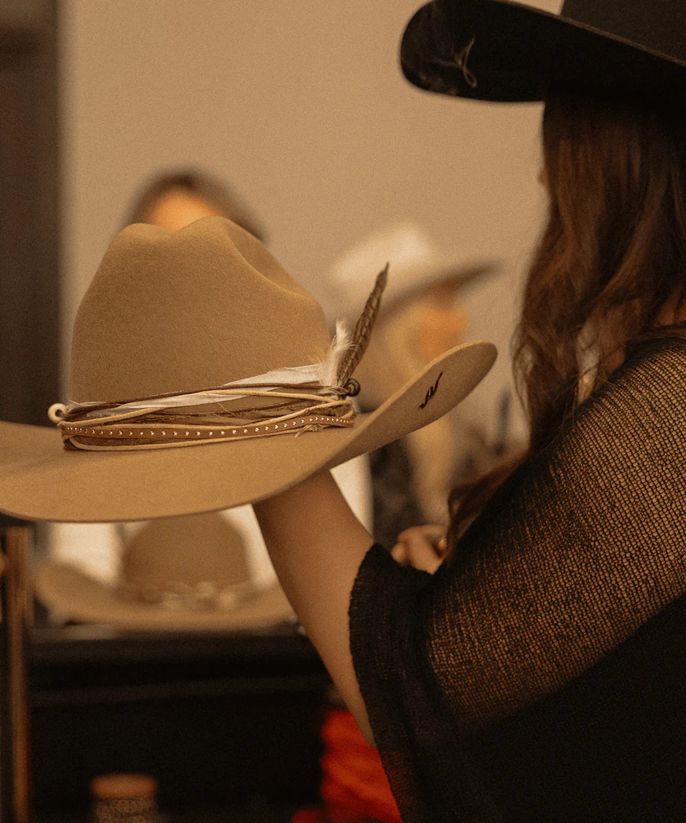 Custom Hat Bar: NASHVILLE (1-18 people) | Gigi Pip