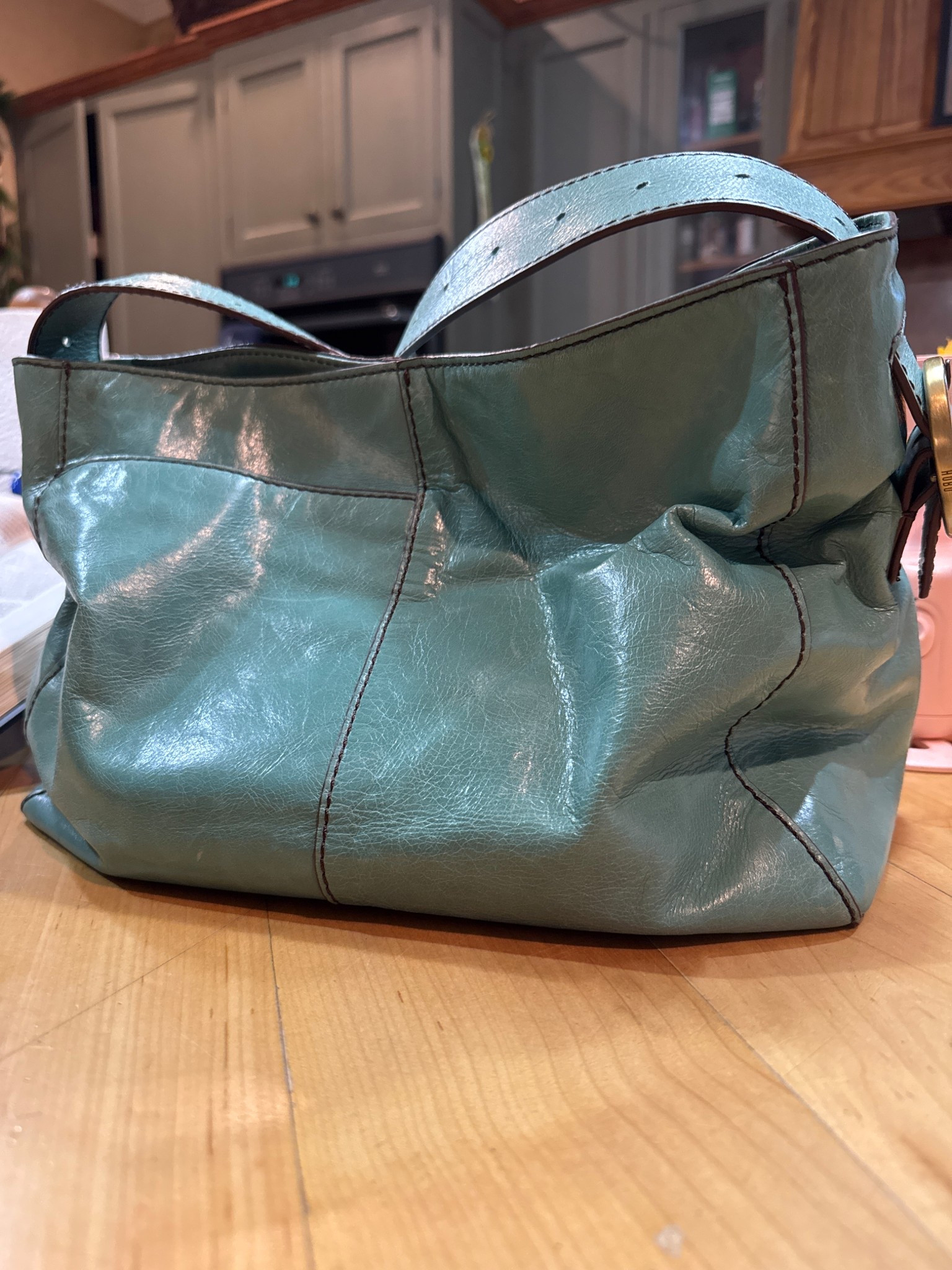 Isn’t it funny how the right bag just matches your mood? 

#HOBOInternational #HOBOBag #HOBOLeather #HoboStyle #SlouchyBag #EverydayBag #LeatherHandbag #ShoulderBag #TimelessStyle #EffortlessStyle #ClassicStyle #MomStyle #WorkStyle #LTKfinds #LTKitbag #LTKstyle #LTKaccessories 

#LTKmomlife #LTKootd #LTKstorytime