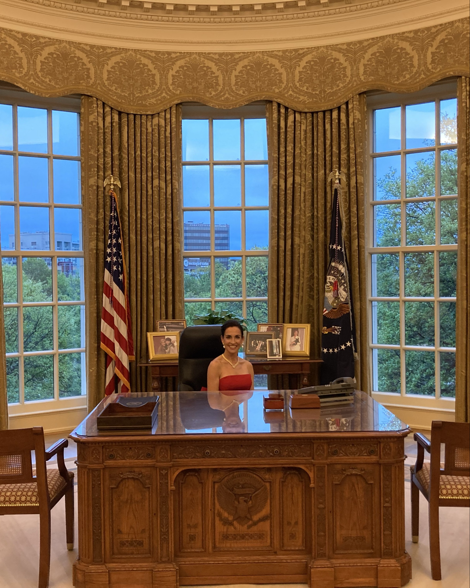 Went to a great event on Friday night, and since I am not a true creator, these are the only photos I got! 🤣