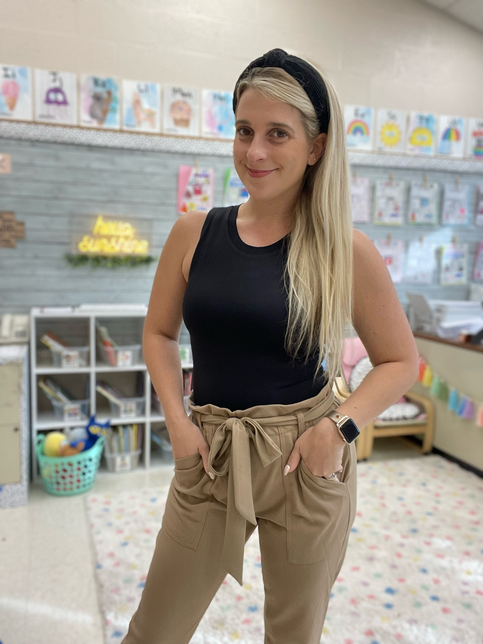 Comfiest pants for work and yes they have pockets!!! I am wearing a size small and a small bodysuit. 

#LTKSeasonal #LTKunder50 #LTKunder100