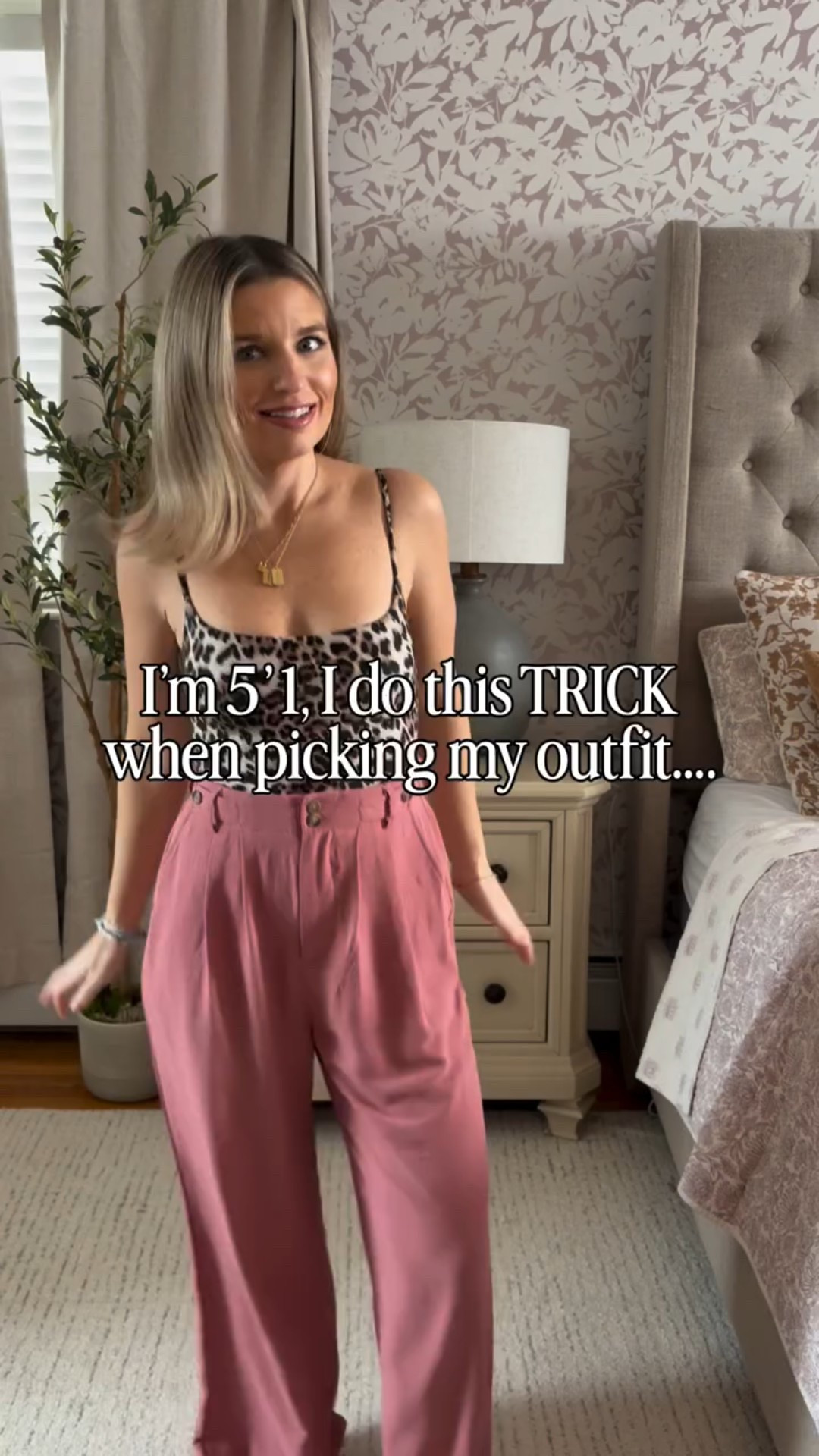 I will be taking leopard into the spring ladies! 💕 

Comment SHOP for a 🔗 

#petitefinds #petitetips #petitehacks #whattowear #grwm outfitinspo stylehacks styletips ootd prespring petite petitefriendly cardigan pink pink obsessed