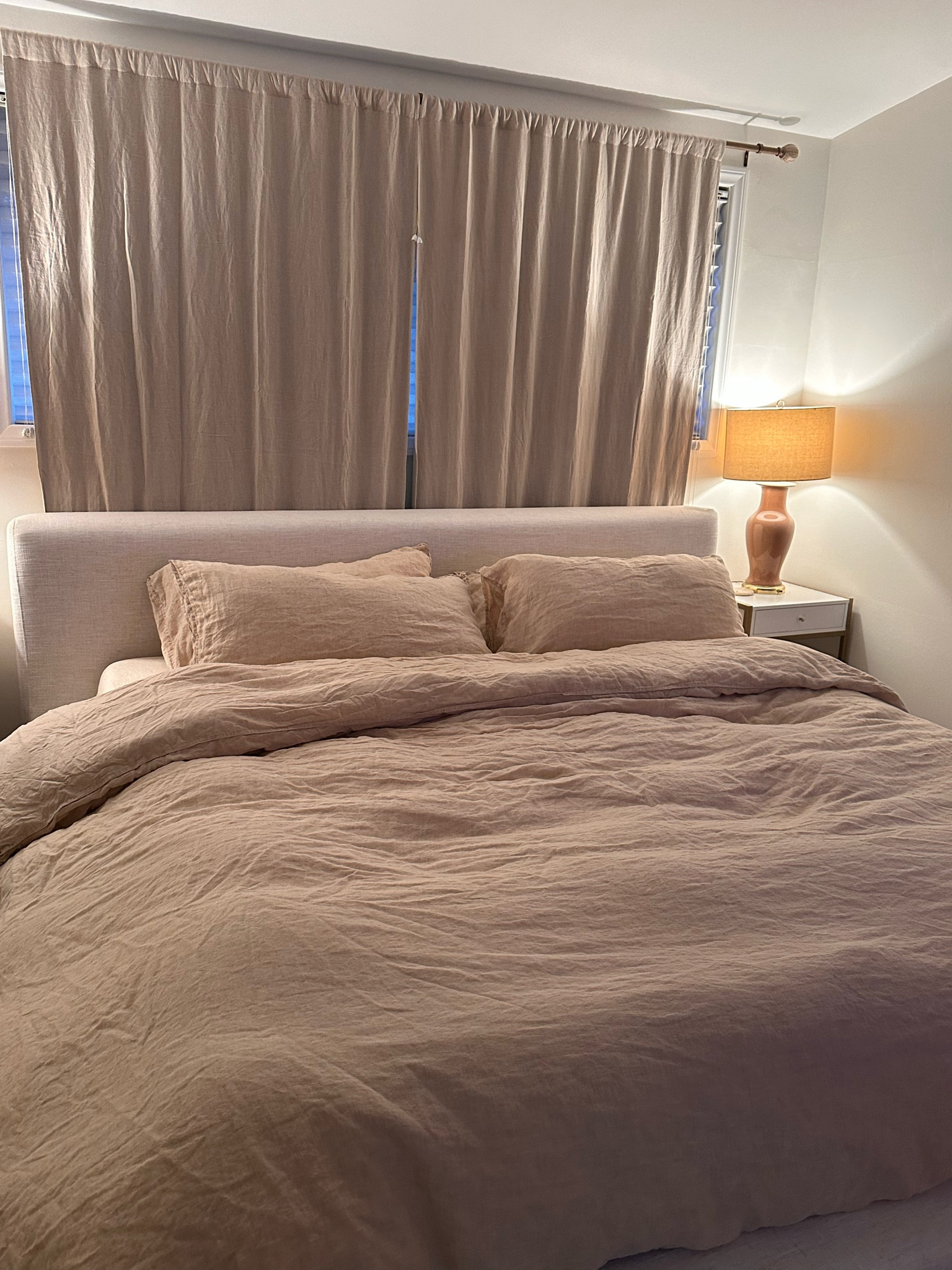 The coziest, fluffiest bed #bed #fluffybed #hotelbed 