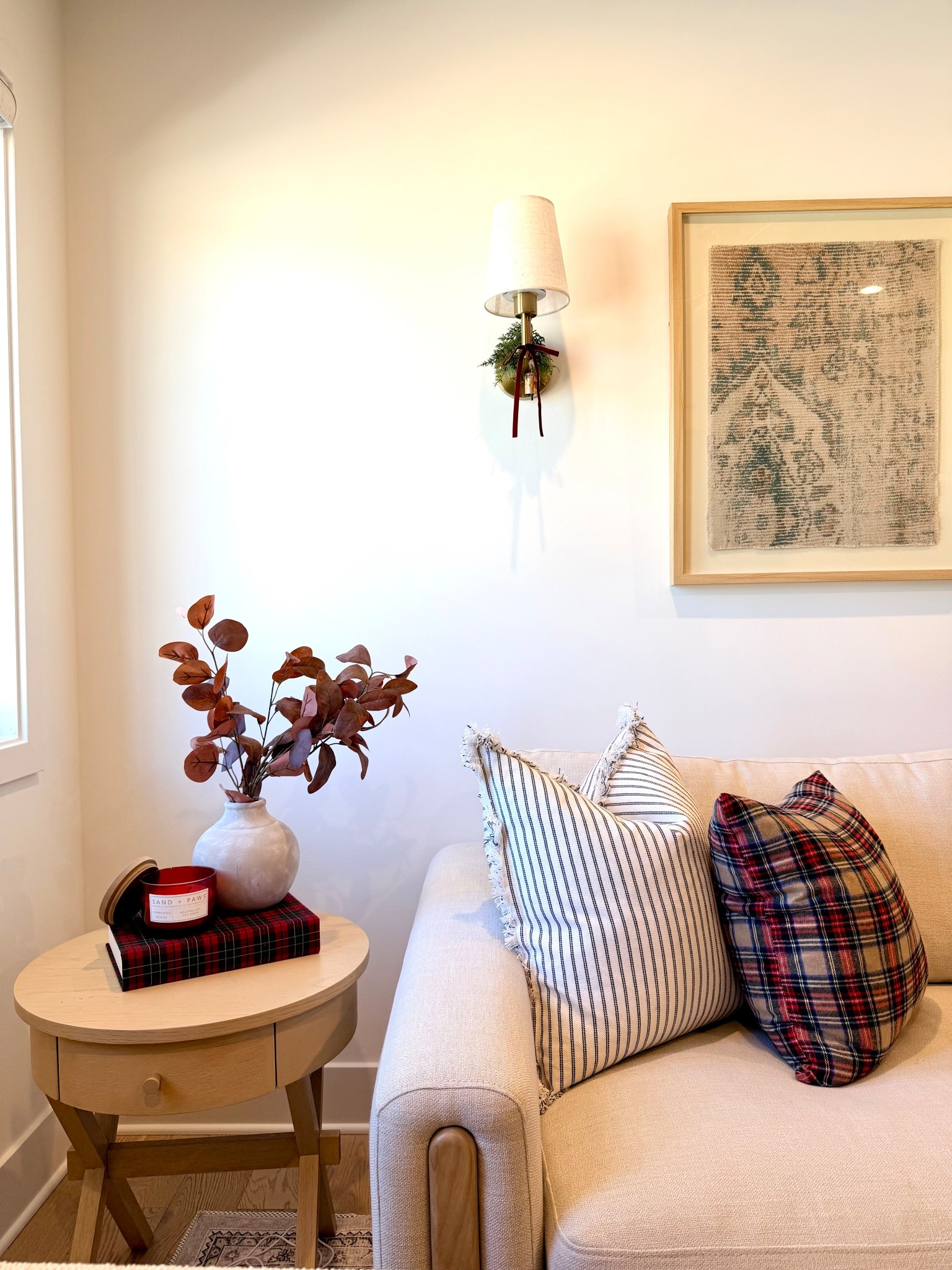 Cozy and timeless this holiday season. 

#LTKHoliday #LTKFindsUnder50 #LTKHome