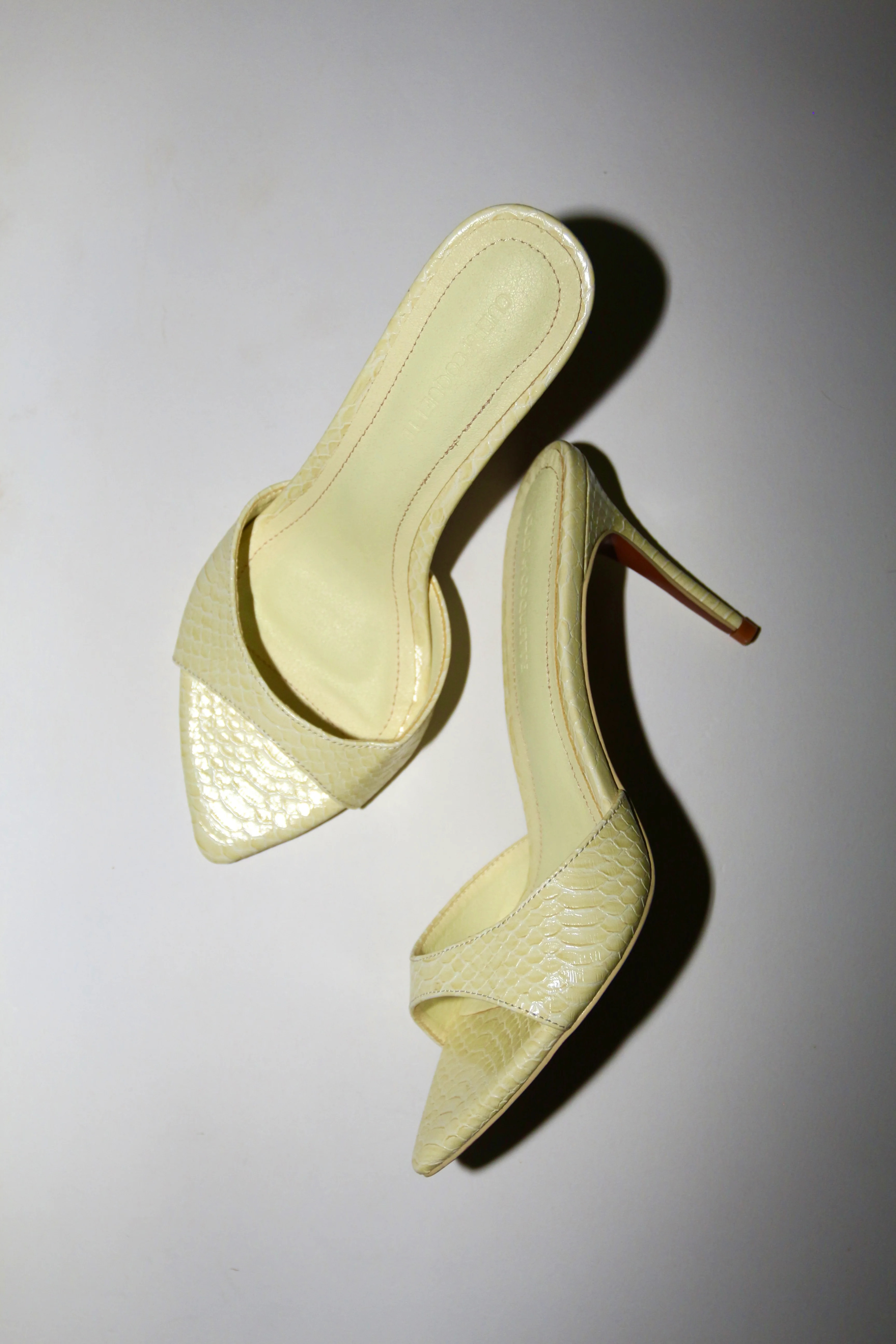 Gia Butter Yellow Reptile Vegan Mules 80 mm | CULT OF COQUETTE