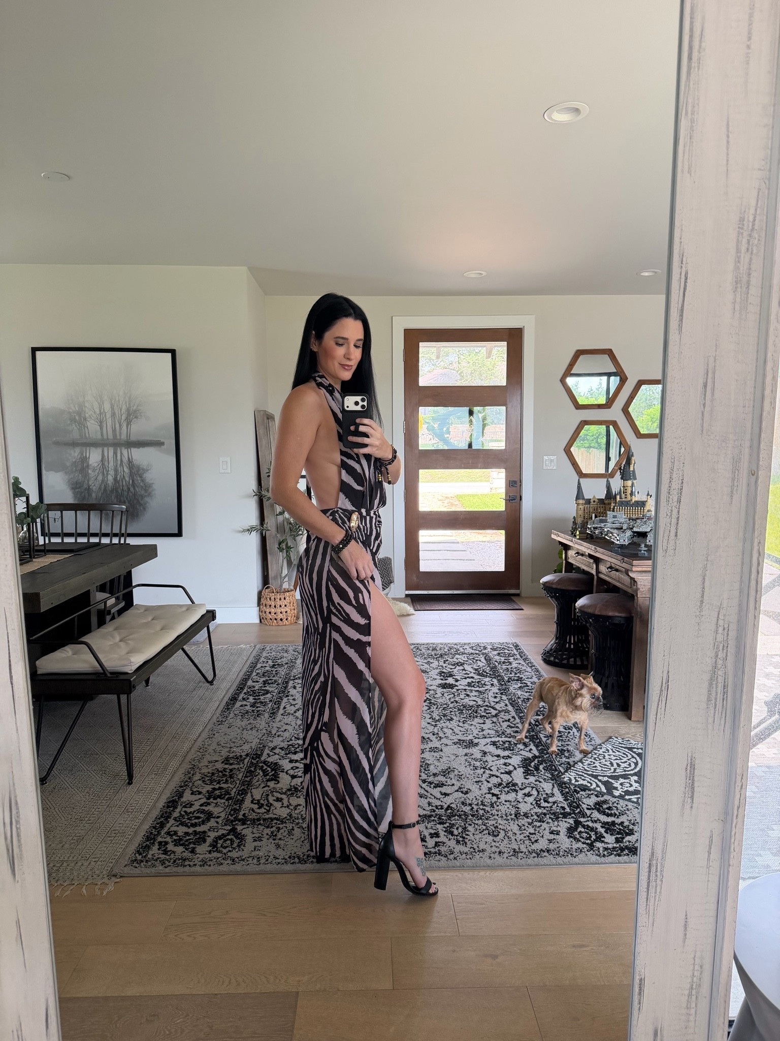 Holy cow this @AKIRA dress is stunning on! I’m in the size small. 
It’s only $50 and would make the sexiest vacation dress or swim coverup!