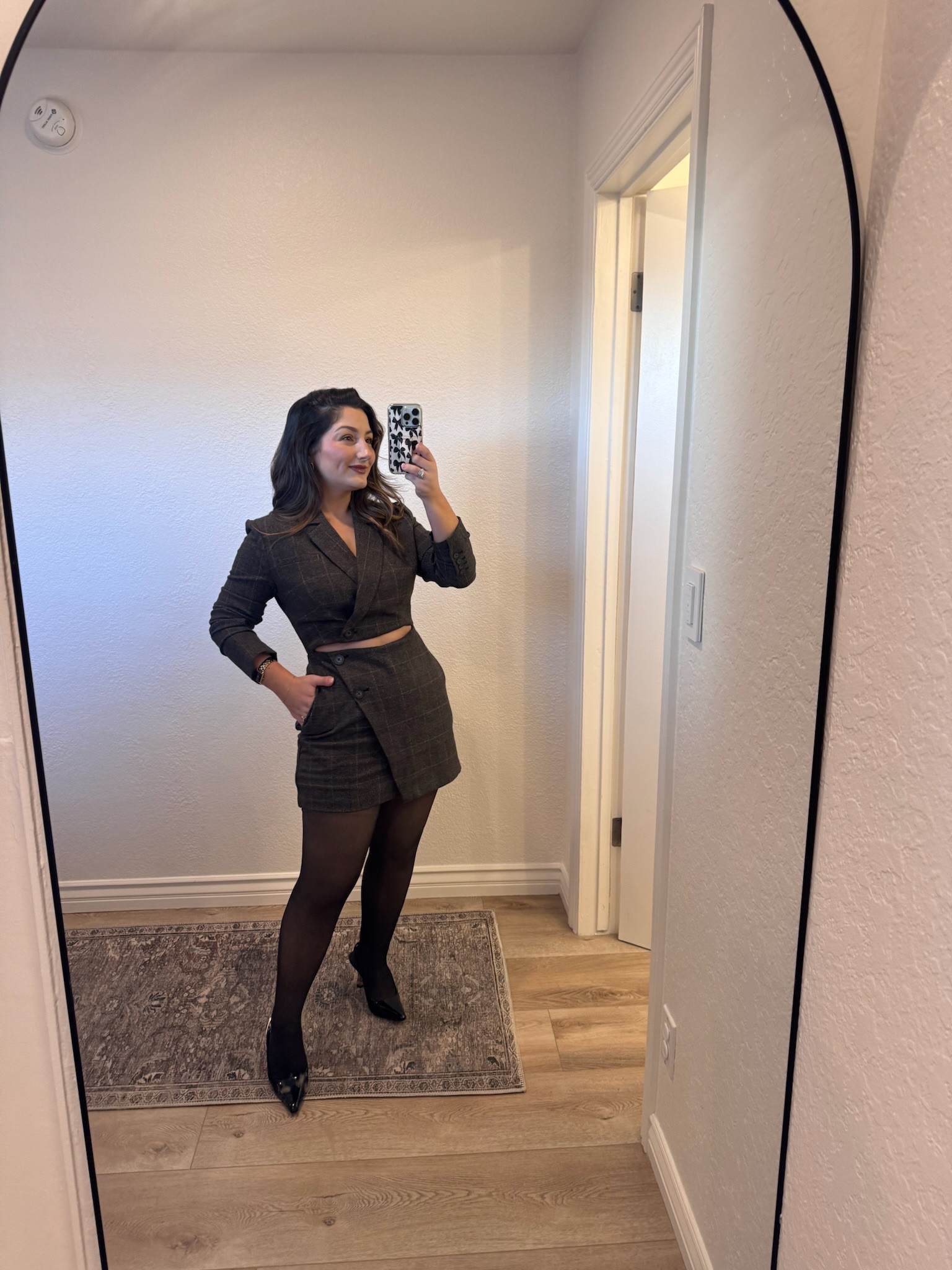 Plaid romper size small 

Love the cutout! So modern ansd chic!!

5’0” 140lbs

#LTKSaleAlert #LTKPetite #LTKHoliday