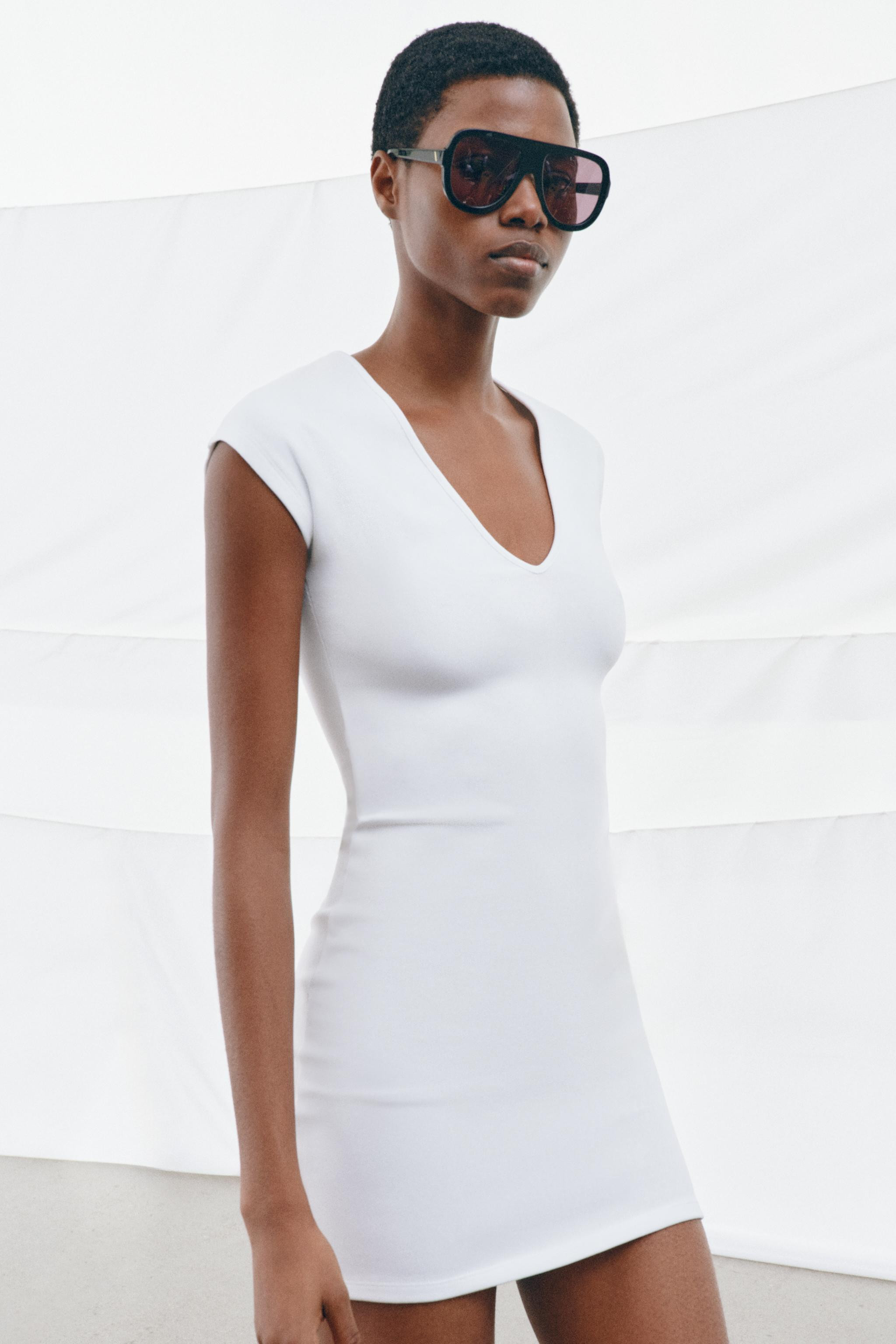 SHORT V-NECK DRESS | Zara US