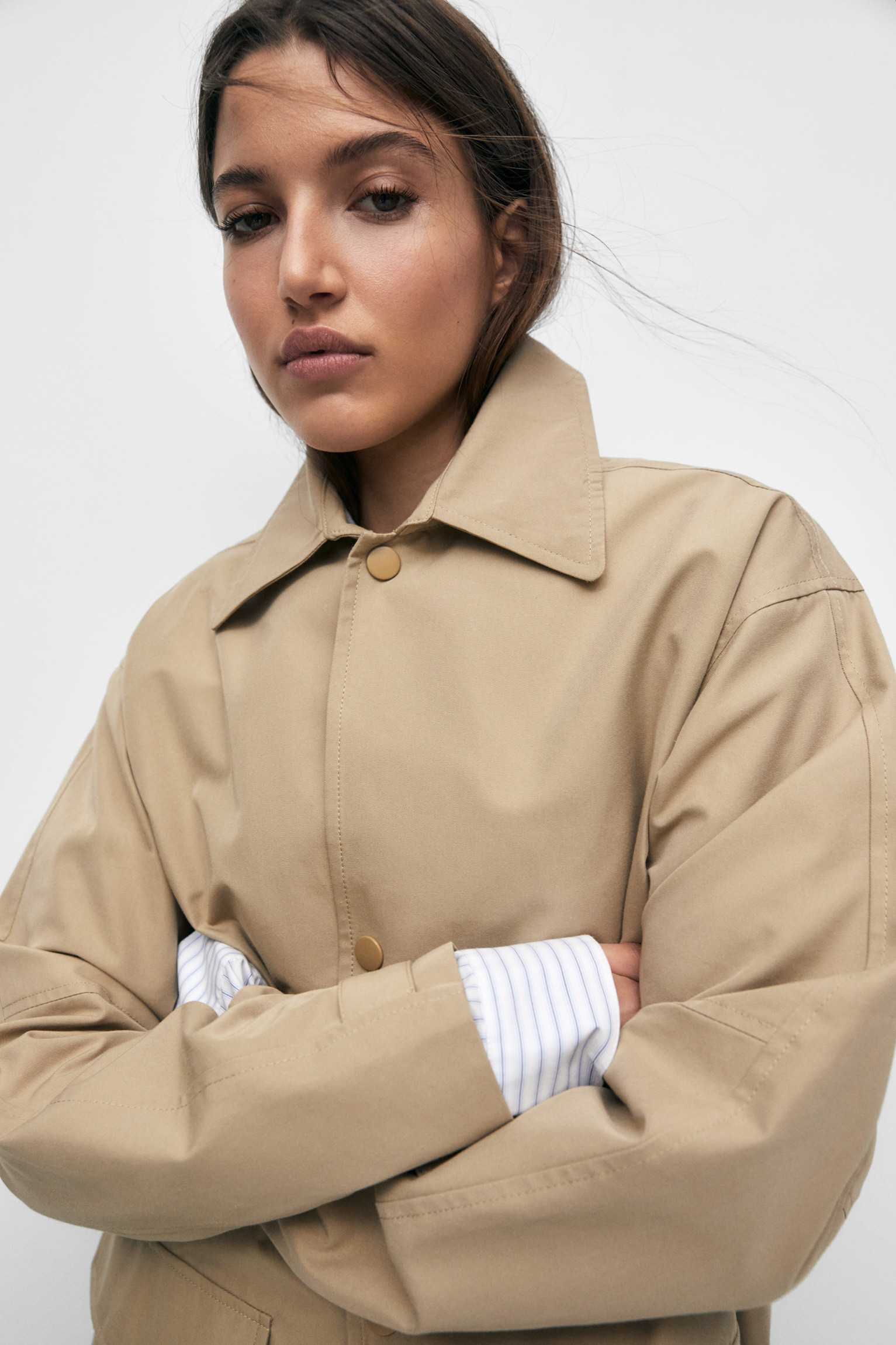 Leichter Trenchcoat – Limited Edition | PULL and BEAR DE