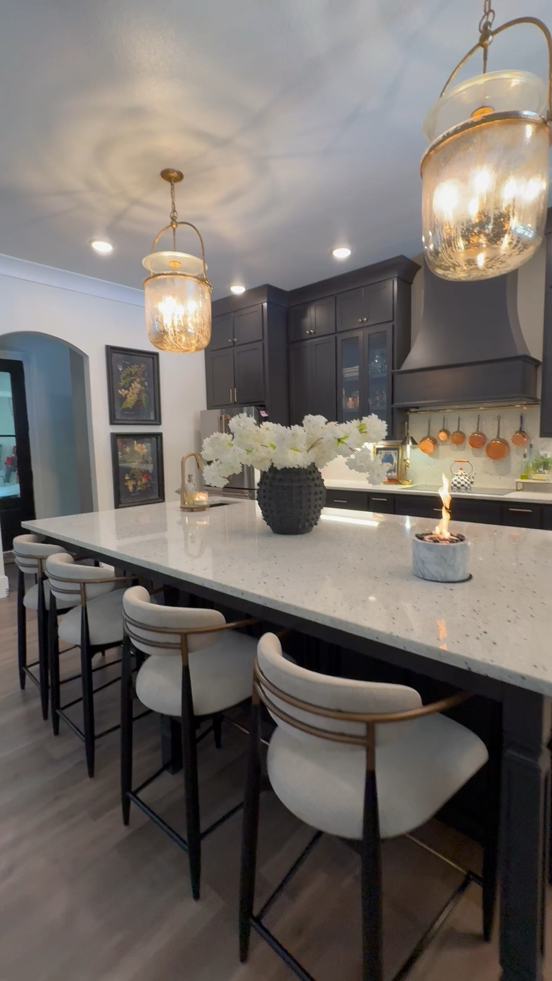  Moody Kitchen 👌🏽
I’m still #teamblackkitchencabinets
even after 3 years 😍😍

#foryou #foryoupage #blackkitchencabinets #tennessee #homedecor #granite #extremewhitegranite #vintage #modern @Arhaus @Anthropologie #minka 



#LTKHome