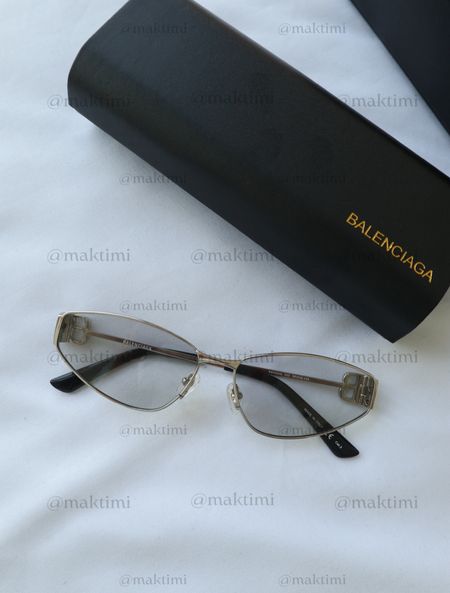 Balenciaga sunglasses 

#LTKfindsunder100 #LTKsalealert #LTKfindsunder50