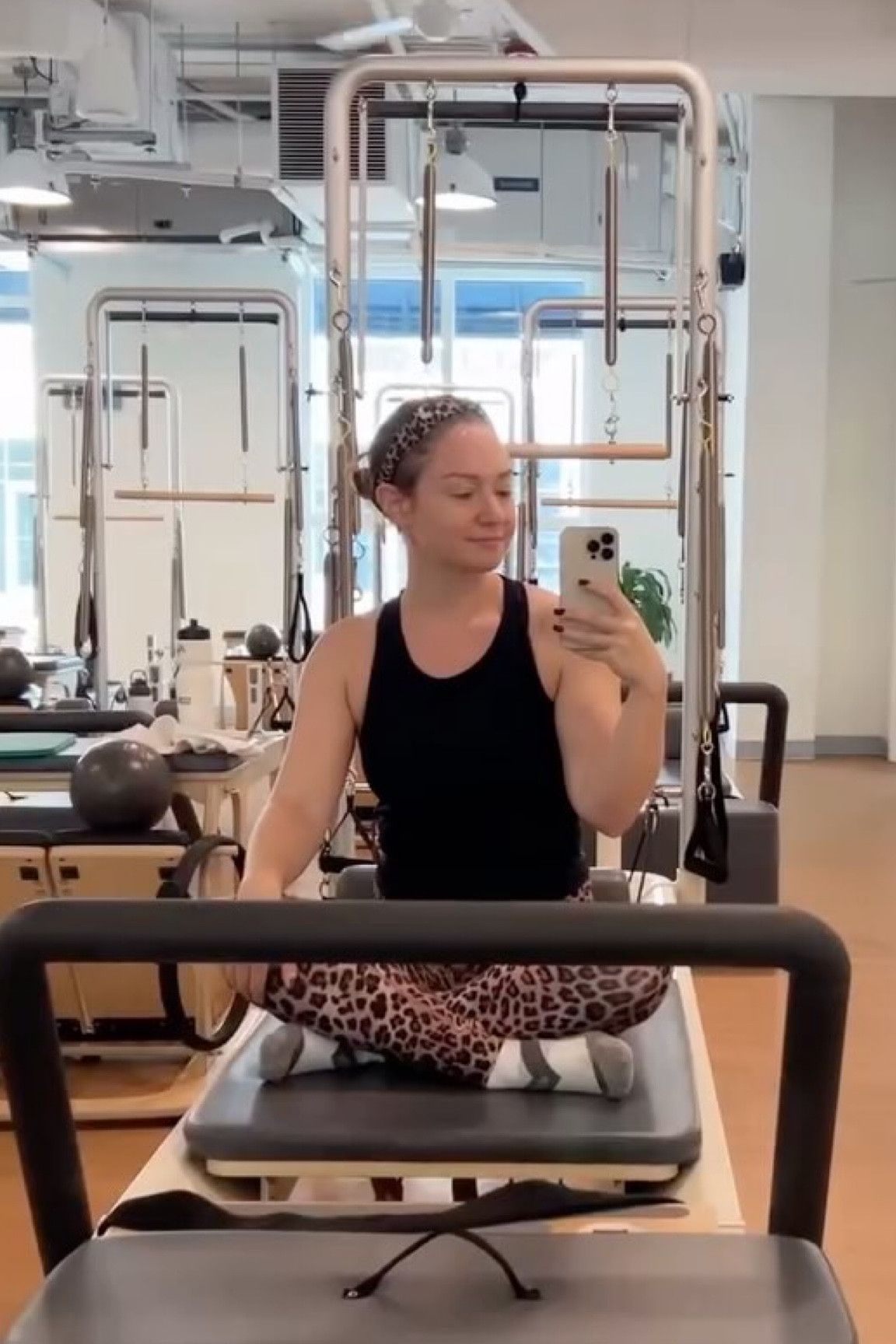 Day 1 of my 2025 Pilates Journey! ✔️
This was @bodybardowntowntampa’s reformer class! I’m glad it was a challenge but still definitely doable!
Get $10 off your first BodyBar class with code: AB10BP! ✨

#pilates #bodybarpilates #tampapilates #reformerpilates #tampa #tampaworkouts #fitnessjourney #pilatesreformer #newyearnewyou #weightlossjourney