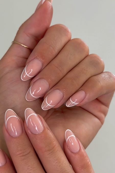 Glamnetic Reusable Glue on Nails 

#LTKbeauty #LTKunder50