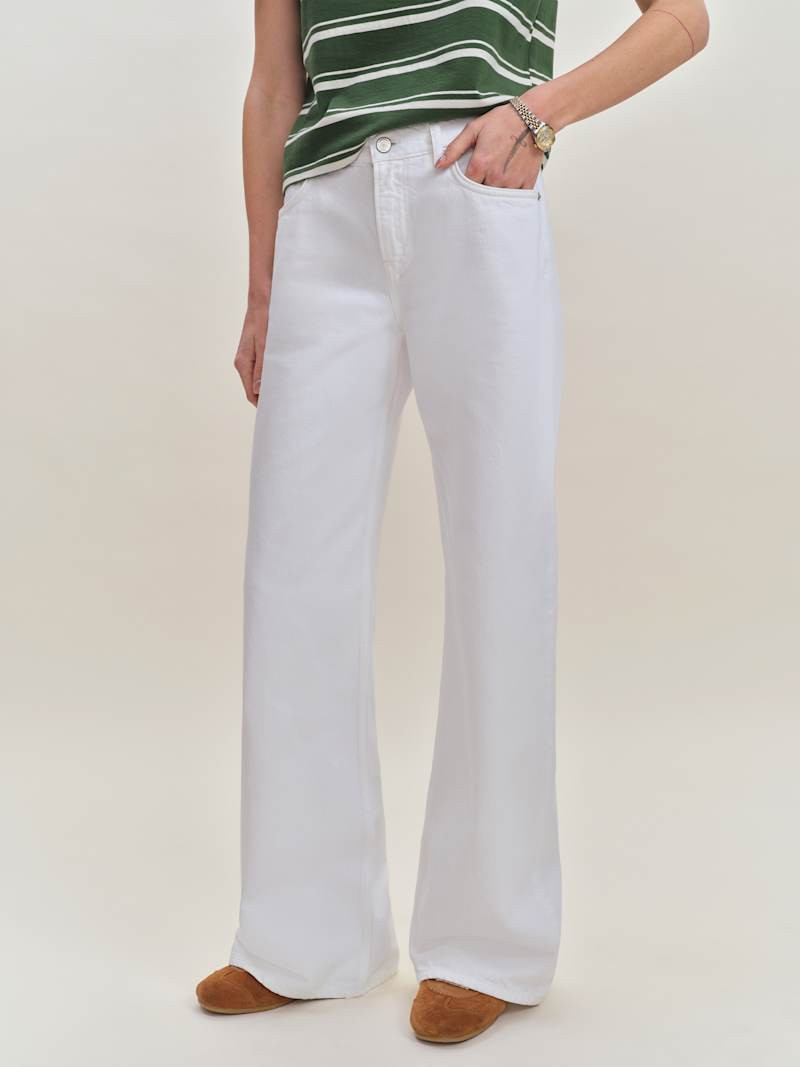 Cary Low Rise Slouchy Wide Leg Jeans | Reformation (Global)