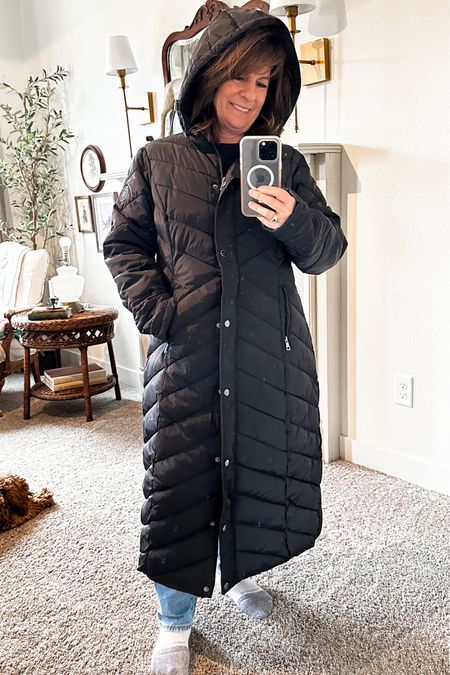 Extra long, double zip and snap winter coat with a hood. 

#LTKSeasonal