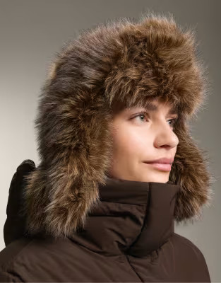 OYSHO Faux fur hat in mole | ASOS | ASOS (Global)