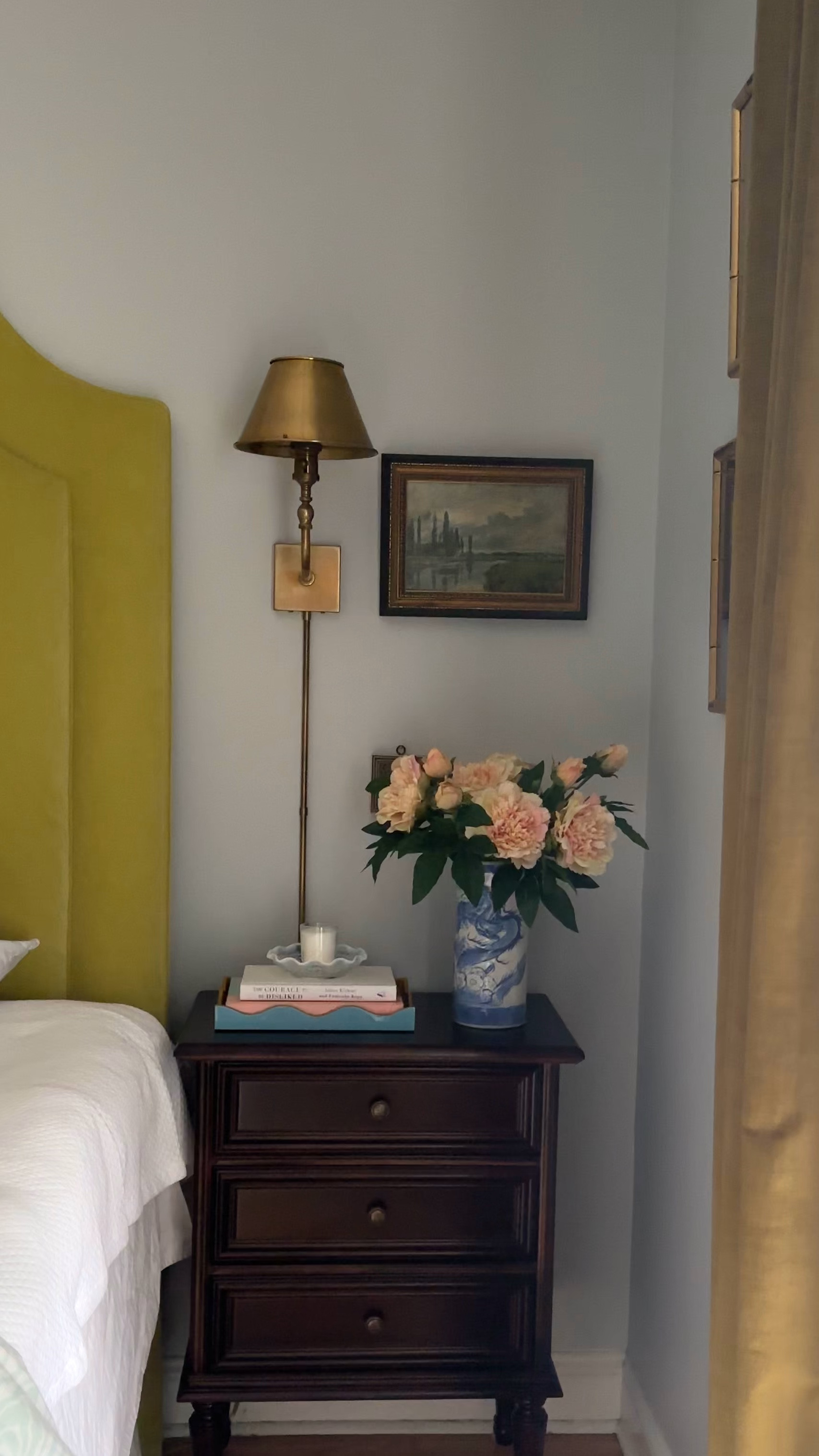 Love my wall sconces 

#LTKHome