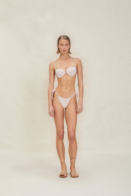 Libby Bottom | Devon Windsor