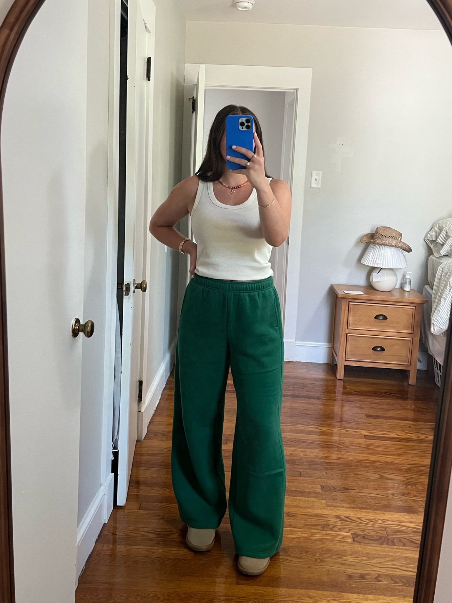 AMAZING fit on these sweatpants!! 💚 in a medium! 

#LTKSaleAlert #LTKFindsUnder100 #LTKBacktoSchool