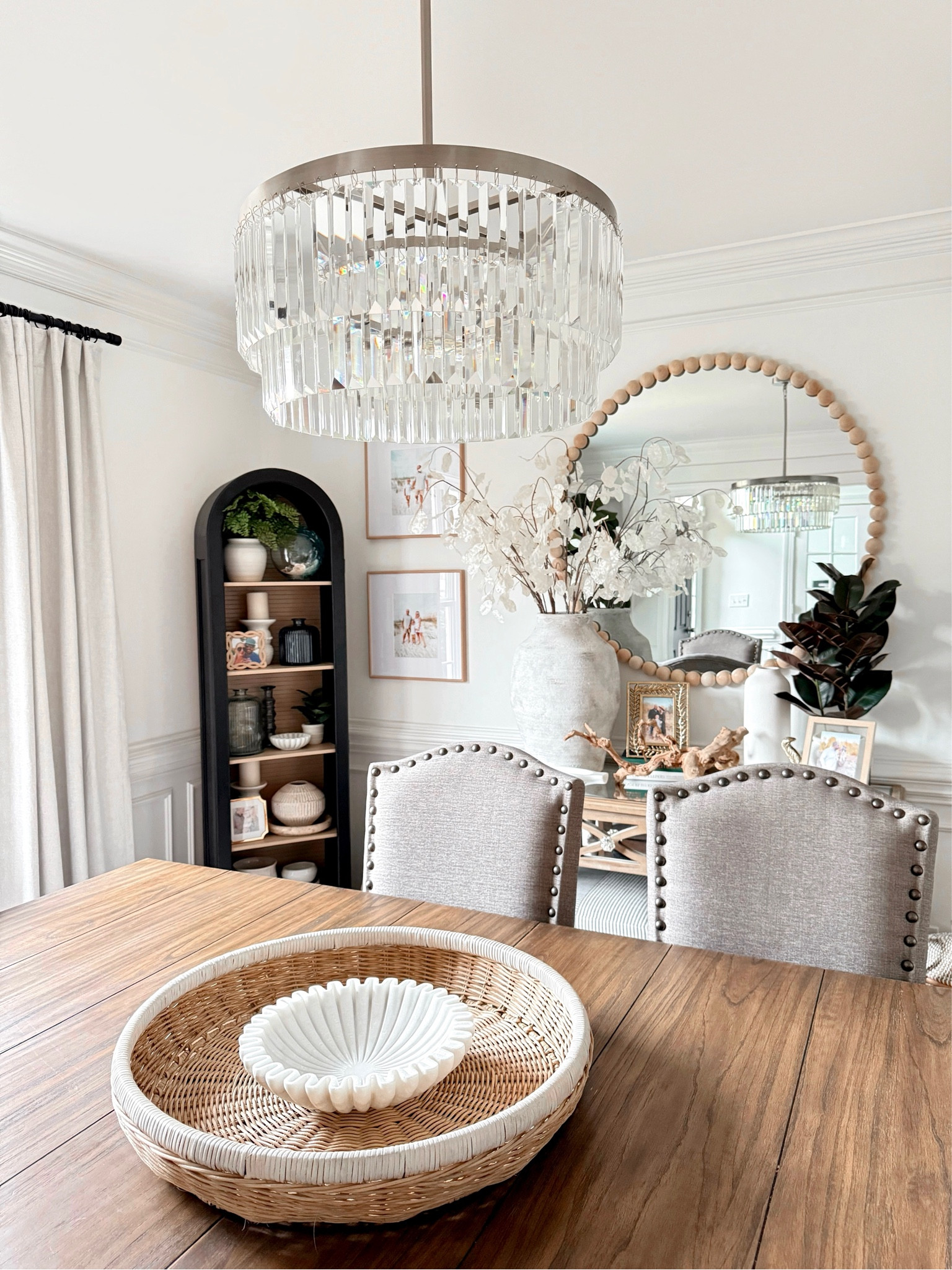 Formal Dining Room ✨ 

Home Decor Formal Dining Room, Home Decor, Dining Room, New House, #diningroom #diningroomideas #diningroomdecor #ltkhome #homegoods #potterybarn #homedesign #homedecor 

#LTKstyletip #LTKhome #LTKfindsunder100