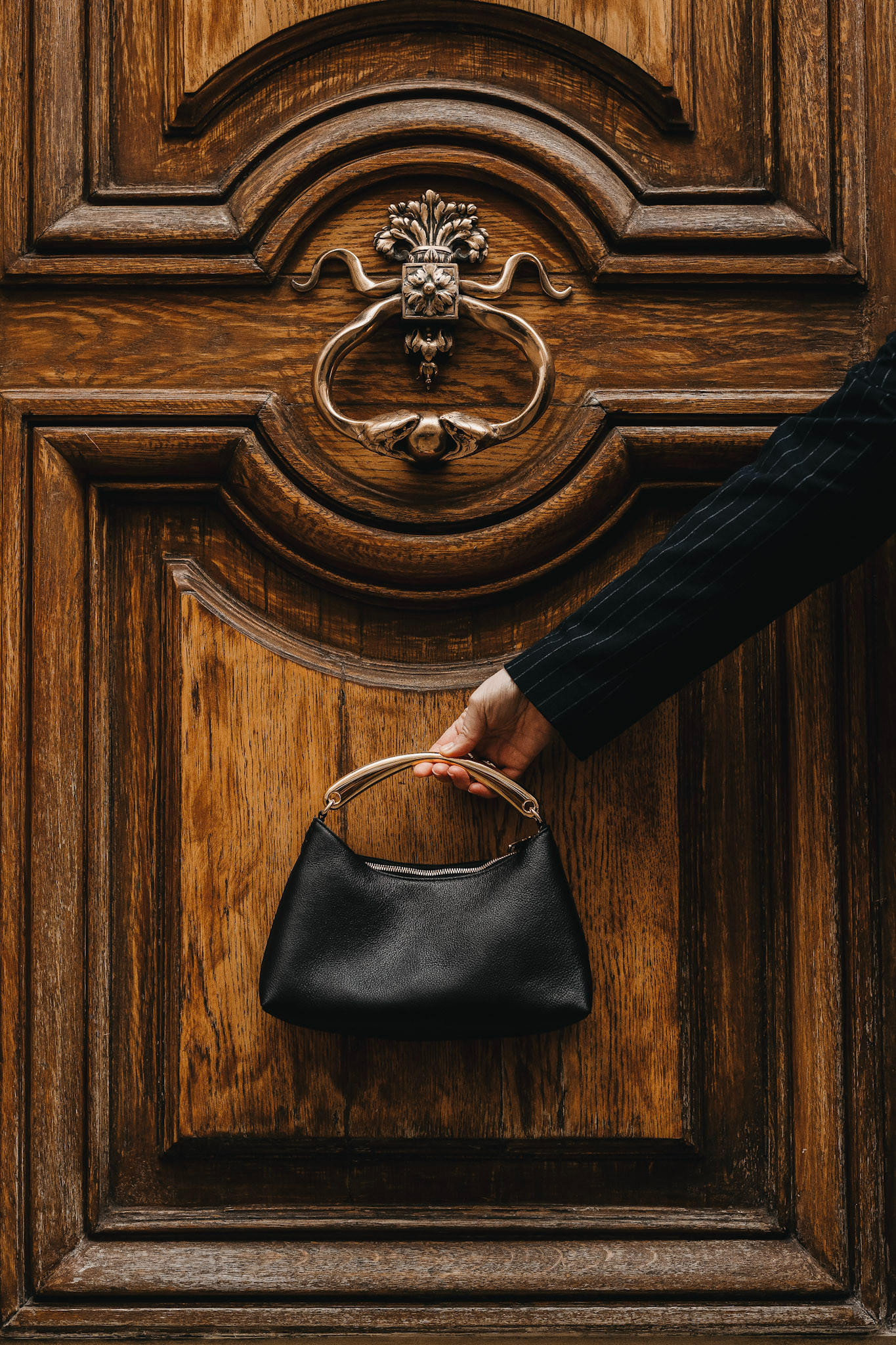 A perfect top handle bag for nights out

Evening bag
Paris outfit idea
Top handle clutch 

 #LTKSeasonal #LTKTravel
