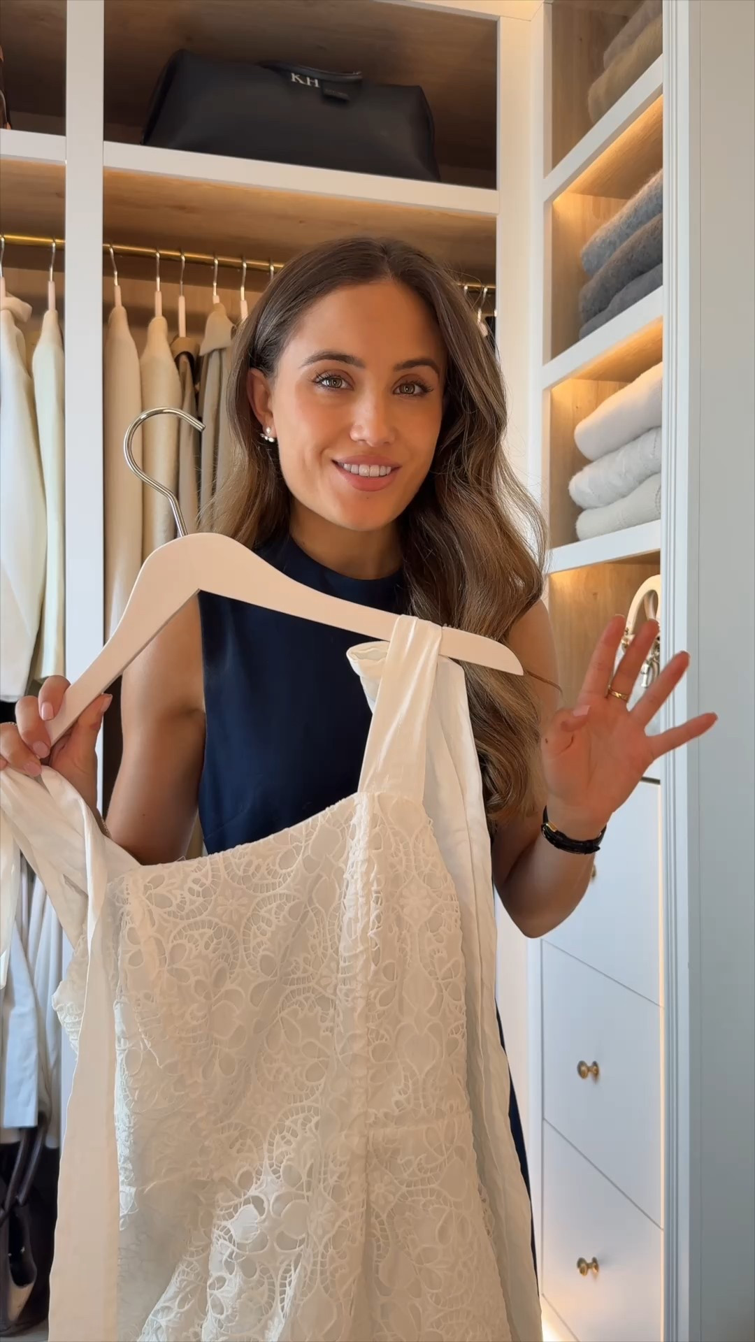 Get ready with me for Ascot 🐎 wearing a navy Karen Millen dress with the matching hat, Hermes bag and Mango heels

#LTKsummer #LTKdresses #LTKAroundTheWorld