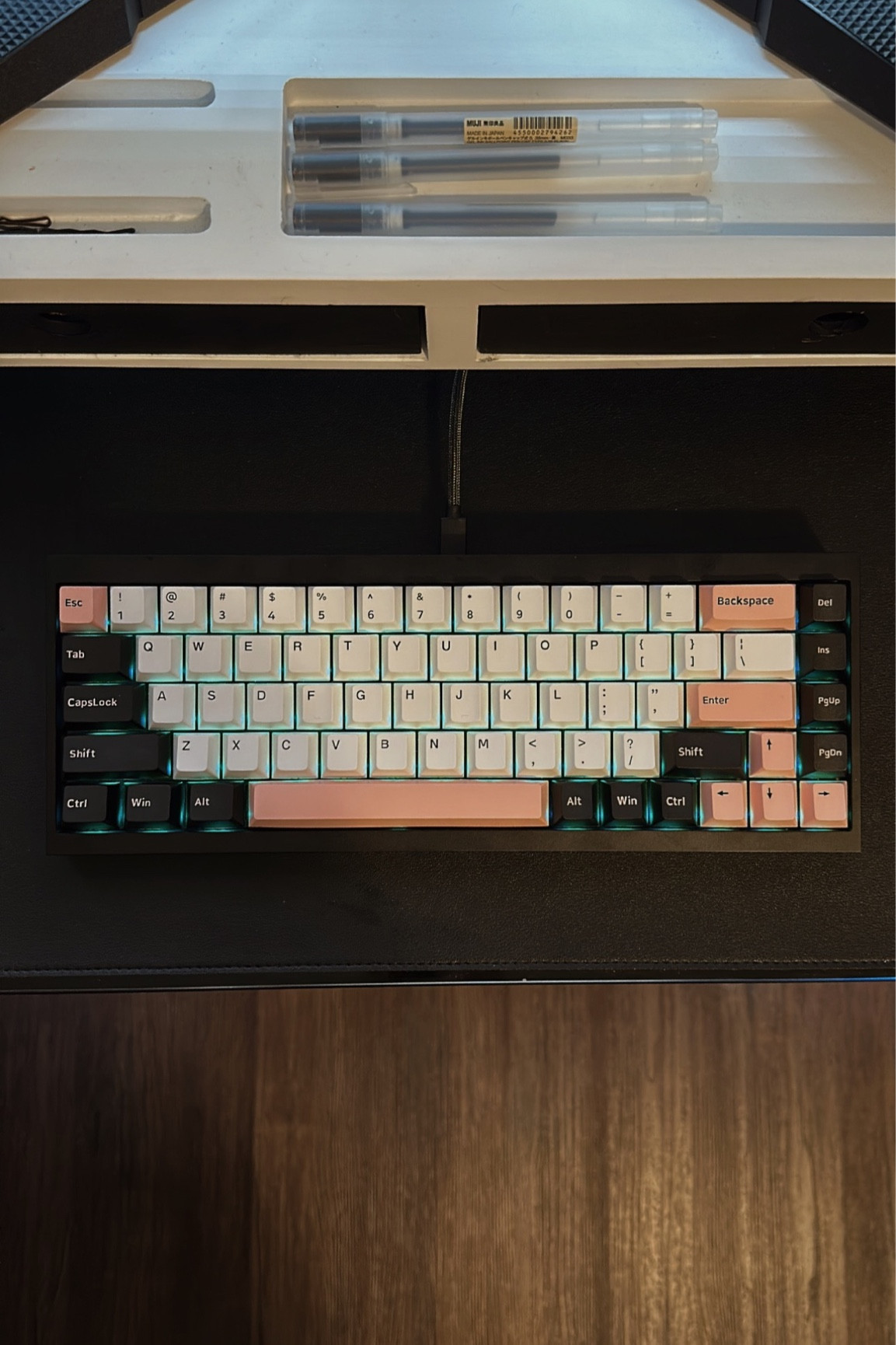 Aesthetic Mechanical Keyboard 🖤

#LTKunder100 #LTKhome