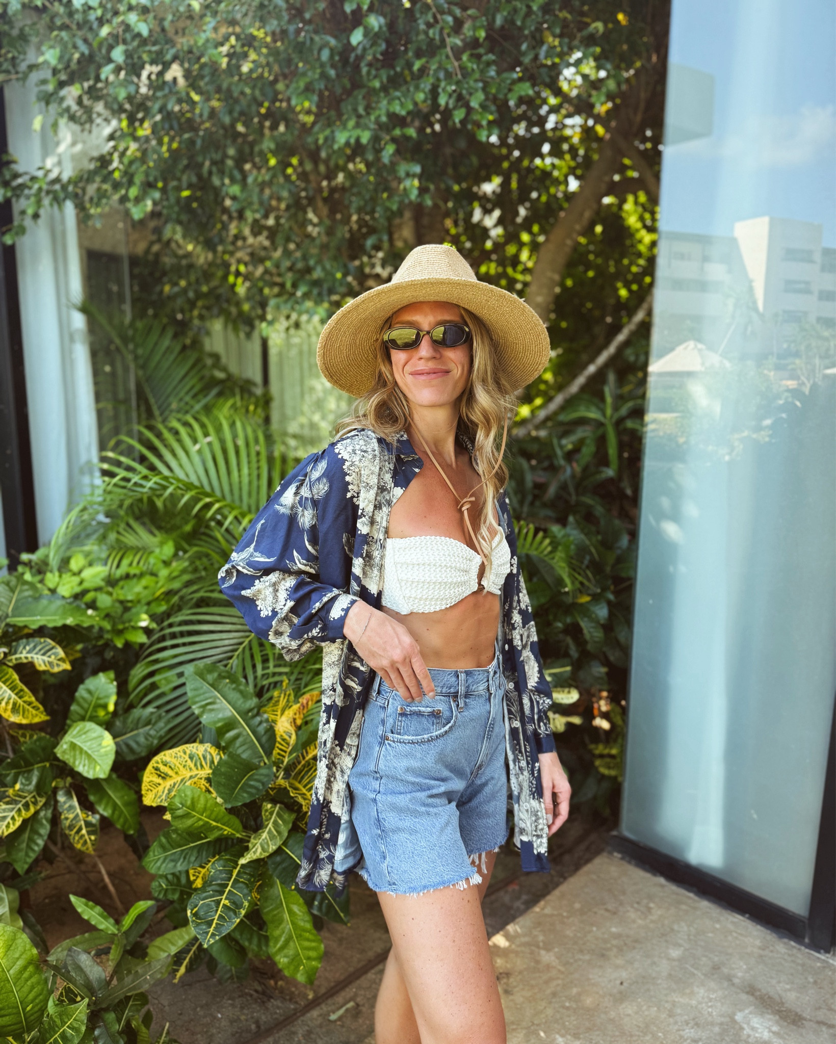 Small in top, medium in swim bottoms
Shorts run tts. They are supposed to fit loose so if you want more fitted size down.
Top is old from revolve 