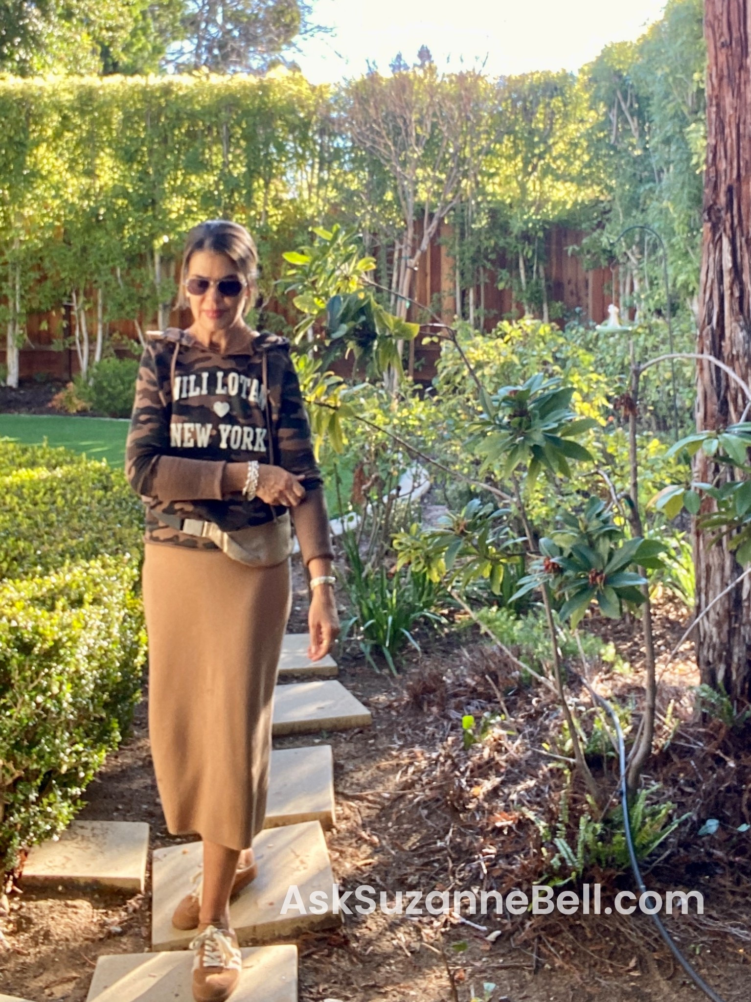 OOTD: a surprise pairing! 

My go-to pairing, for my Jenni Kayne sweater dress (QUINCE dupe linked below) ➡️  booties + blazer/coat. 

Paired here for a daytime casual look; paired with Back 70 sneaker suede mules & Nili Lotan camo hoodie - it’s oversized, so the belt bag serves 2 purposes; to hold my stuff AND cinch in the fullness of my hoodie - creating a more flattering silhouette.

Rethink your favorite pieces in new ways to wear more of what you love ❤️ 


#LTKootd #LTKOver40 #LTKgrwm