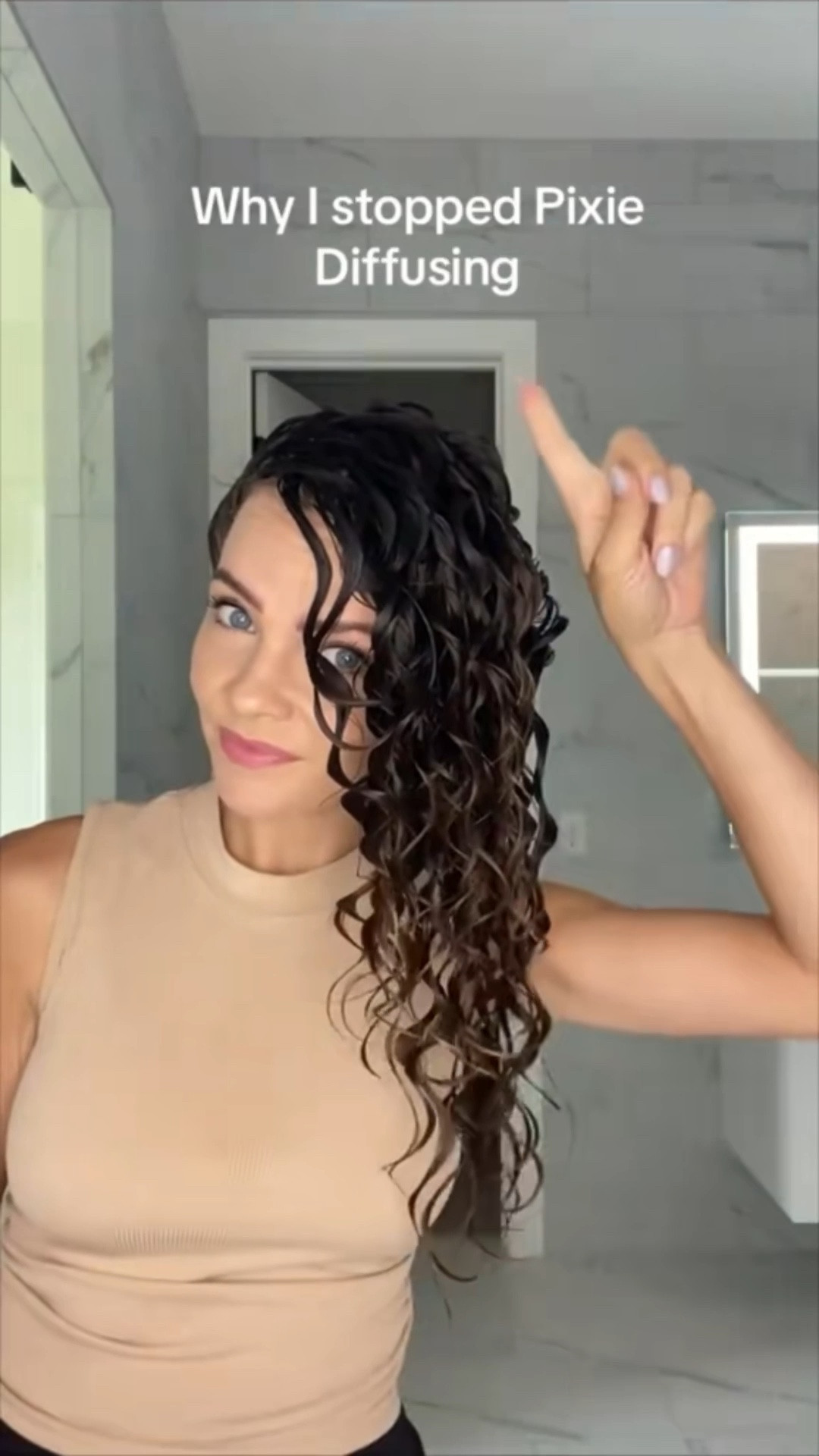 Why I Stopped Pixie Diffusing My Wavy CurlyHair✨

Pixie diffusing works wonders for extra volume, however it frequently caused my hair to dry wonky the closer it got to my root. This is especially true for my bottom layers as they tend to dry in a looser pattern and don’t want to “curl” up into the diffuser (this is totally normally to have multiple patterns!)

Cupping my hair has worked so well with my natural wave and encourages it to dry the way it wants to.

Here are some of the benefits for me:

➰ More consistency in my pattern and final results
➰ Improved defintion
➰ Decreased frizz as the airflow is directed downward, in the direction of the cuticle
➰ Improved volume at the root
➰ Longer last washdays and less of a need to refresh.