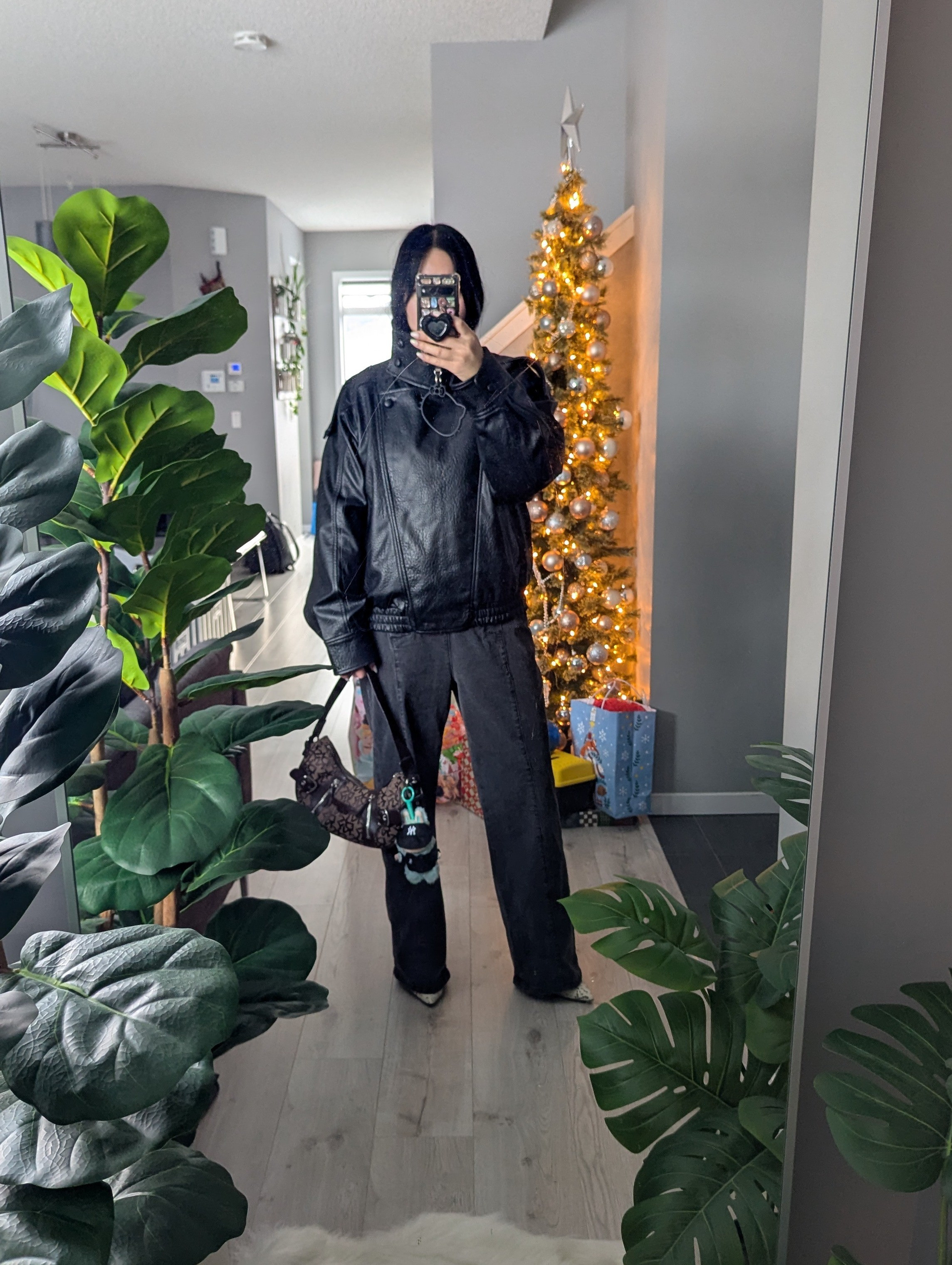 Love the viral Zara jacket! If Zara is sold out, check out my links for really similar ones!! They actually look the same

#LTKcanada #LTKstyletip #LTKwinter