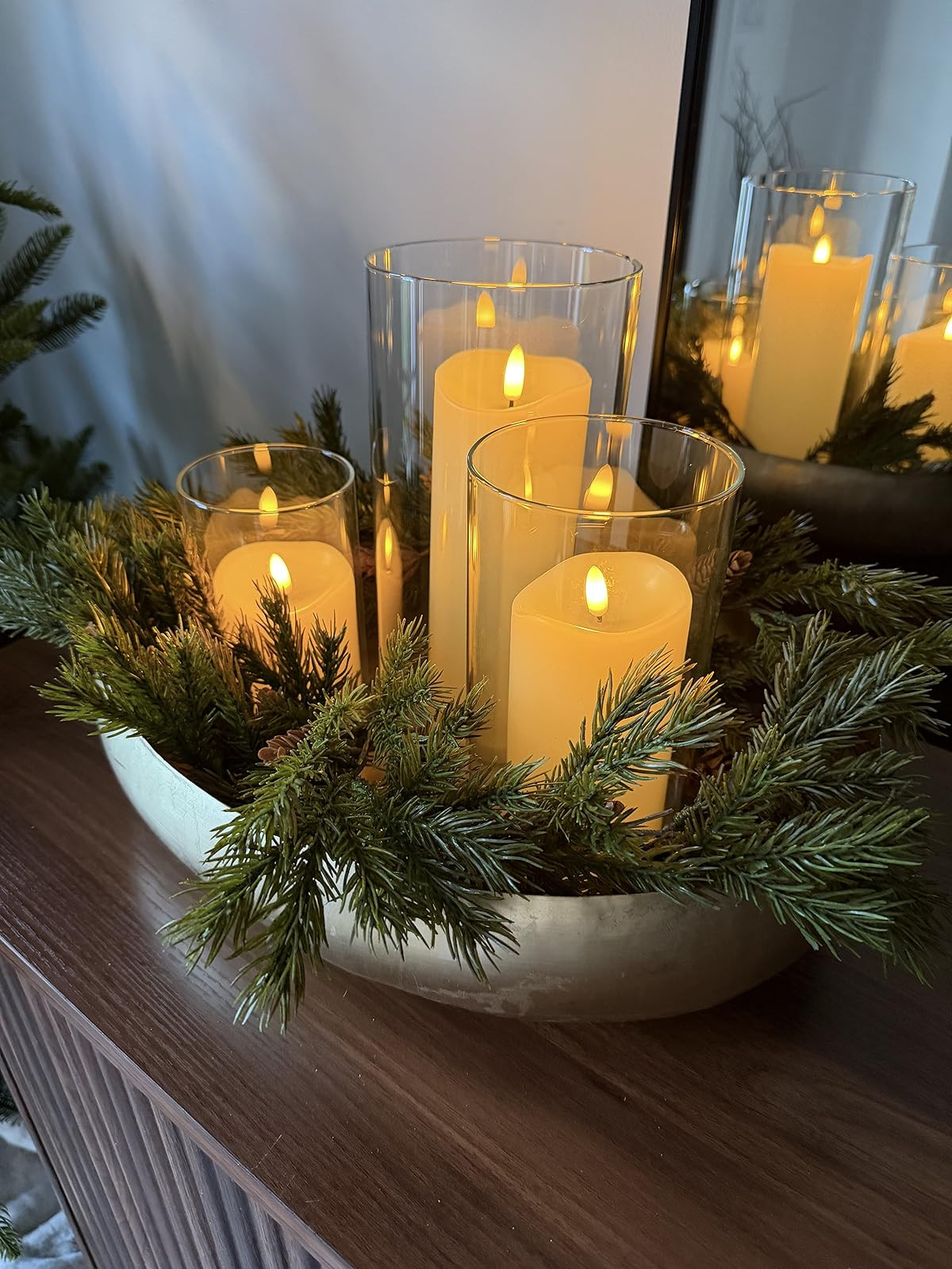 Holiday centerpiece! Holiday decor ideas for your home! flameless candles, table centerpieces, and more. #homedecor | Amazon (US)