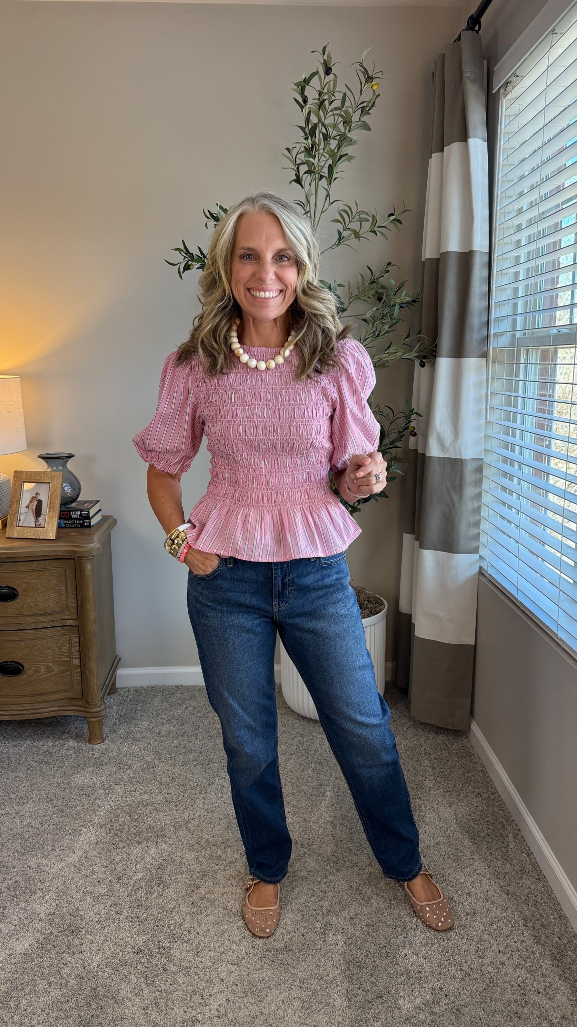 2 jeans/XS top

#LTKValentine #LTKSaleAlert #LTKOver40