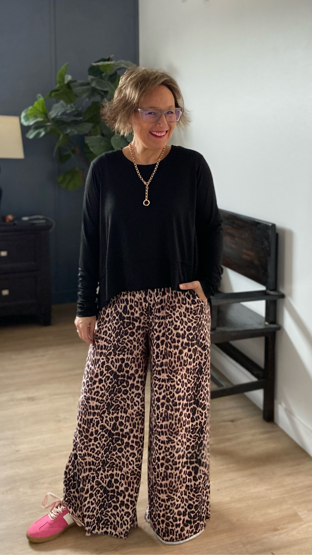 Wide leg cheetah print and pink sneaks 

#LTKFallSale #LTKOver40 #LTKMidsize