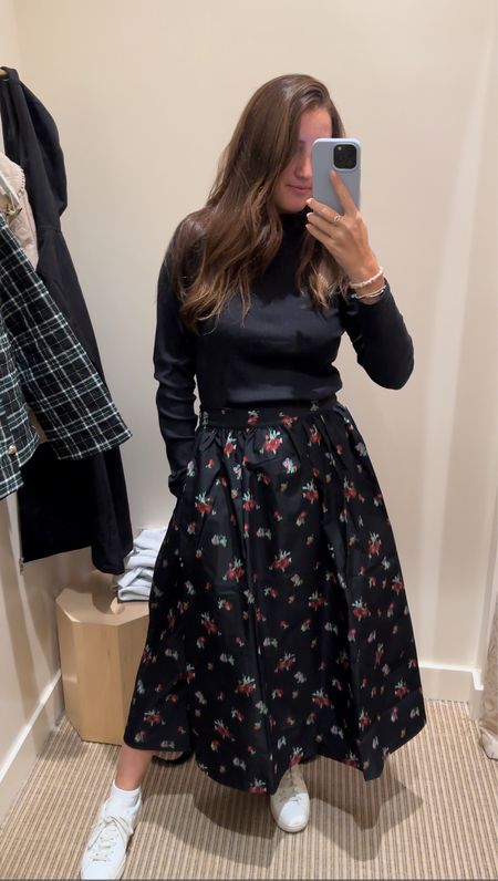 Hill house fall skirt! I liked how this was a dark tone pattern print for Fall. Wearing my TTS!

#LTKHoliday #LTKparties #LTKSeasonal