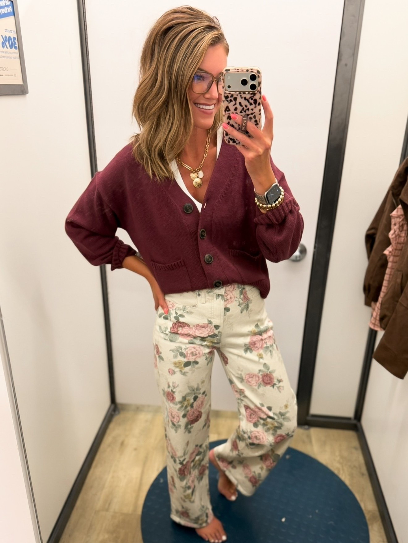How fun are these new printed jeans?? 🌺 
Cardigan/ small
Jeans/8

#LTKSeasonal #LTKOver40