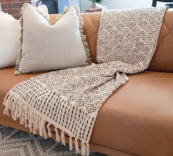 Warm Toast Designs Boho Throw Blanket - Throw Blanket for Couch - Lightweight Throw Blanket - 100... | Amazon (US)