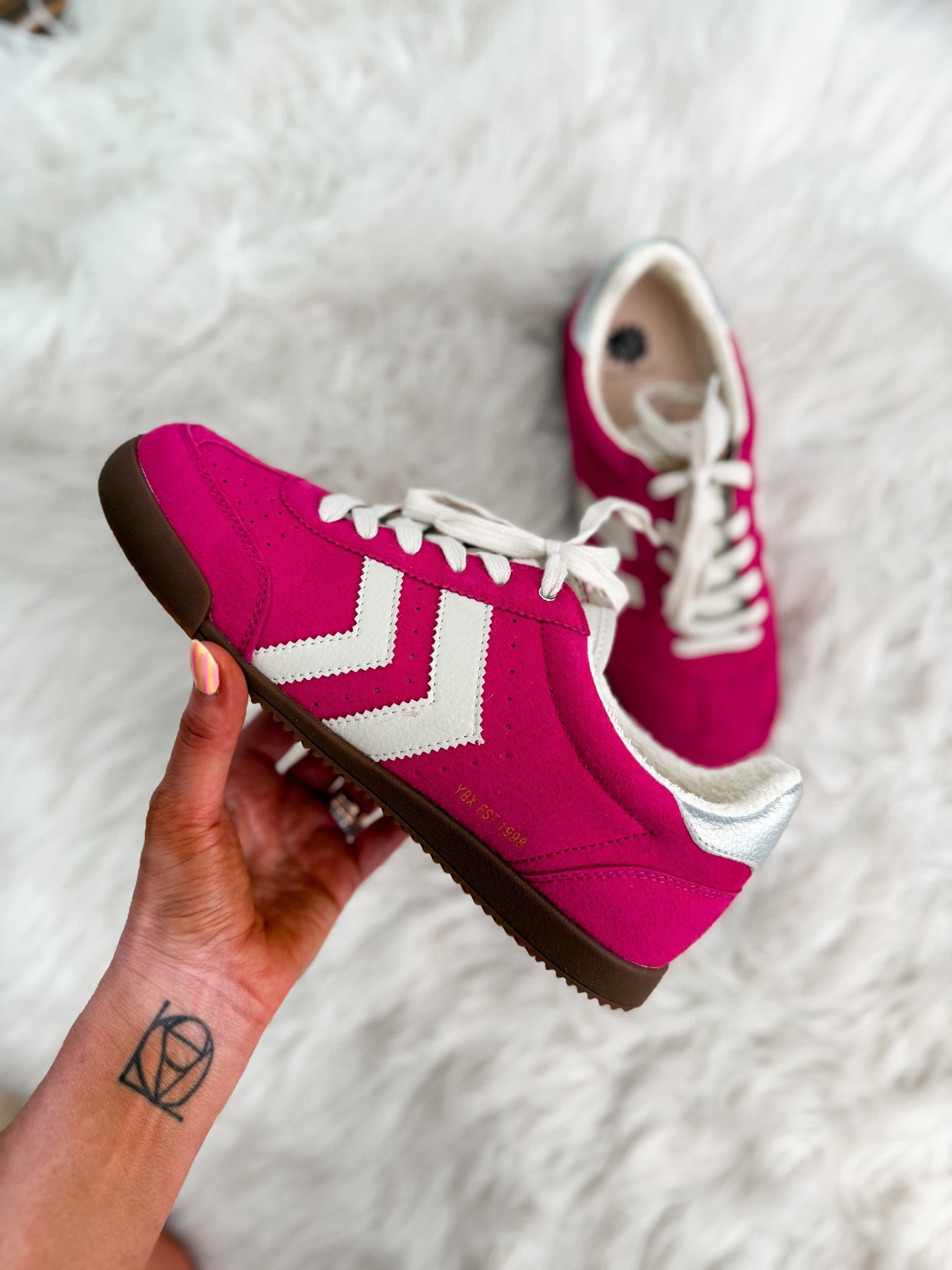 Spring shoes 
26happily for 20% off @yellowboxshoes 



#LTKootd #LTKmomlife #LTKOver40