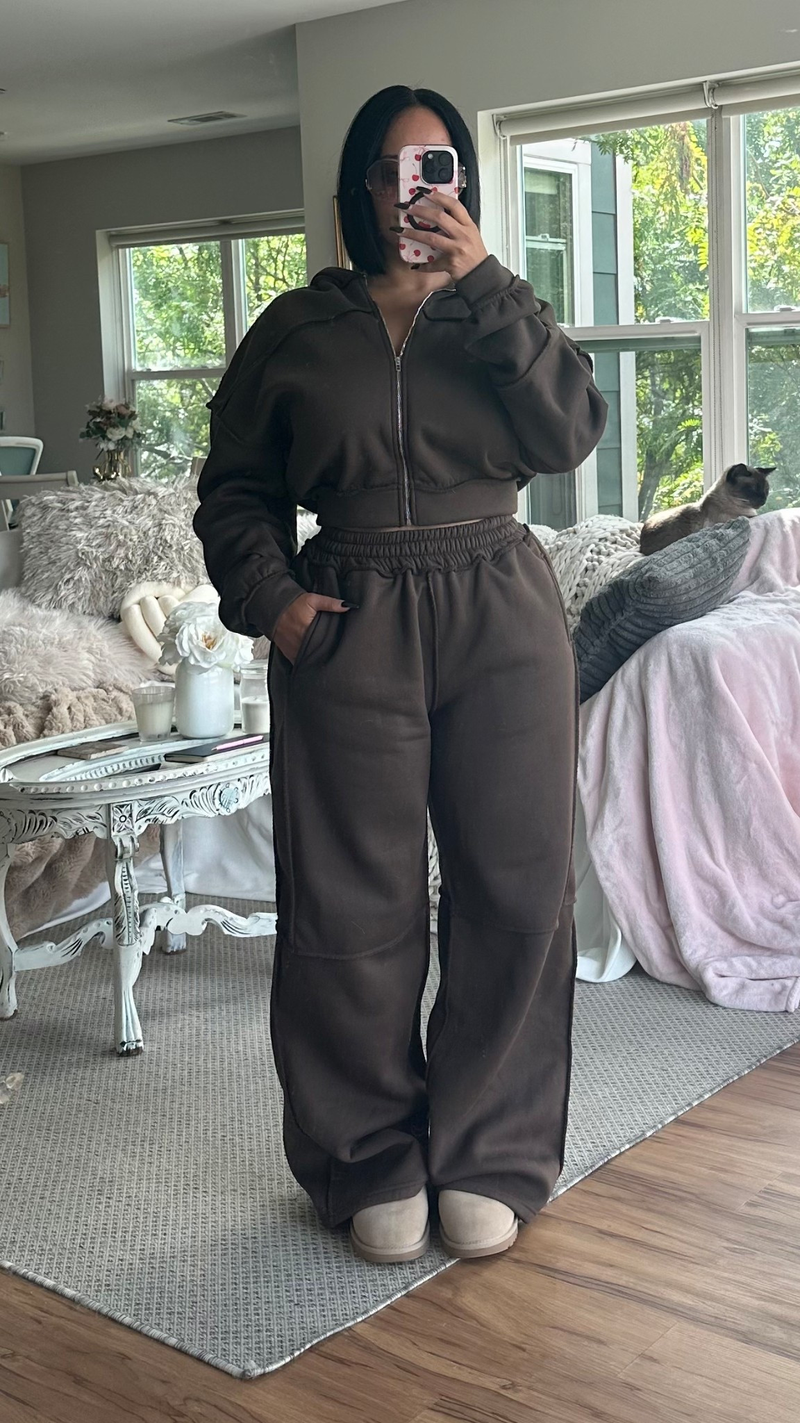 Comfy cozy fall casual outfit 🍂

uggs, sweatpants, athleisure, boots

#LTKFindsUnder50 #LTKStyleTip #LTKShoeCrush