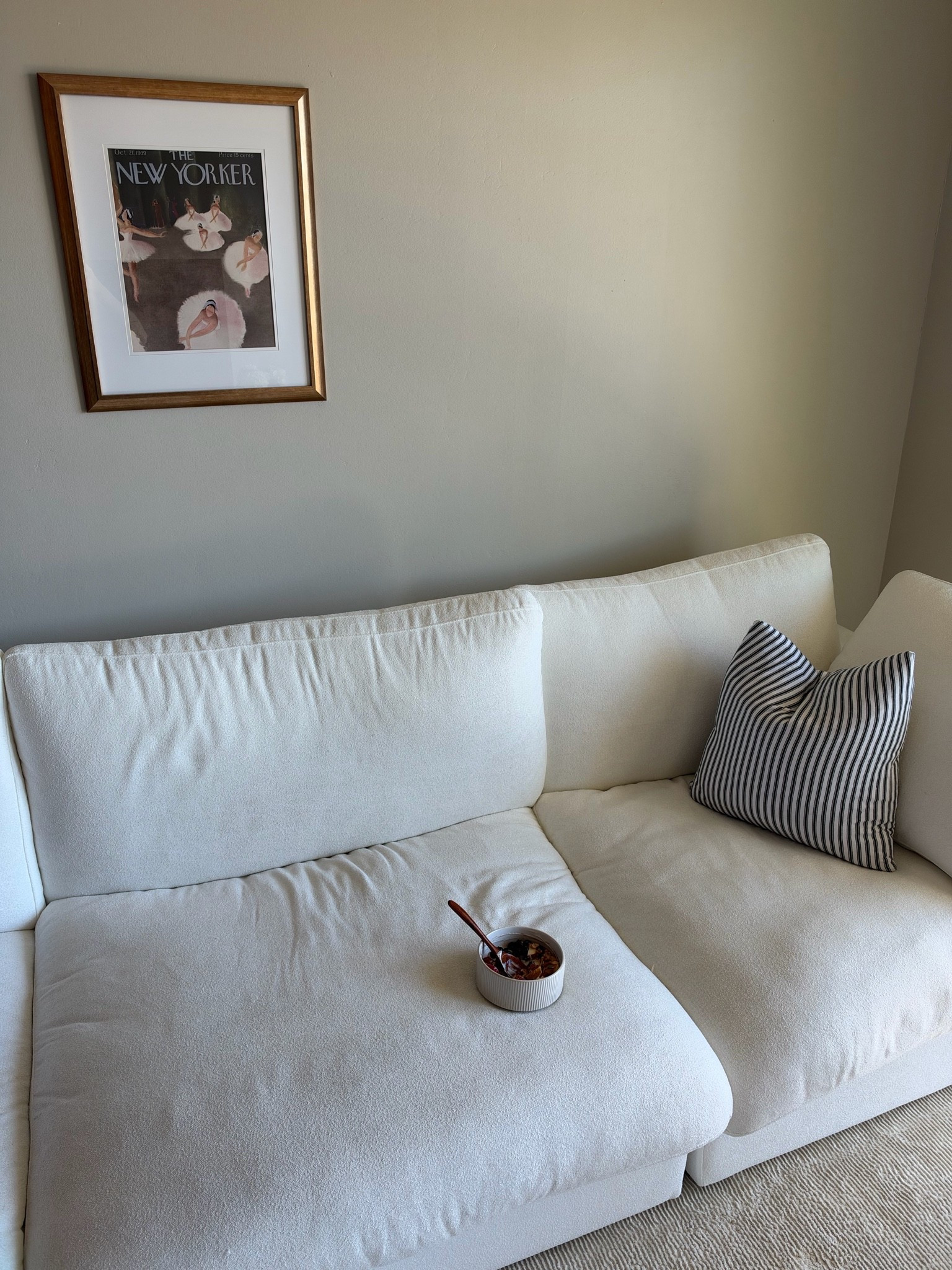 Linking my couch and rug!

#LTKU #LTKHome #LTKmorningroutine