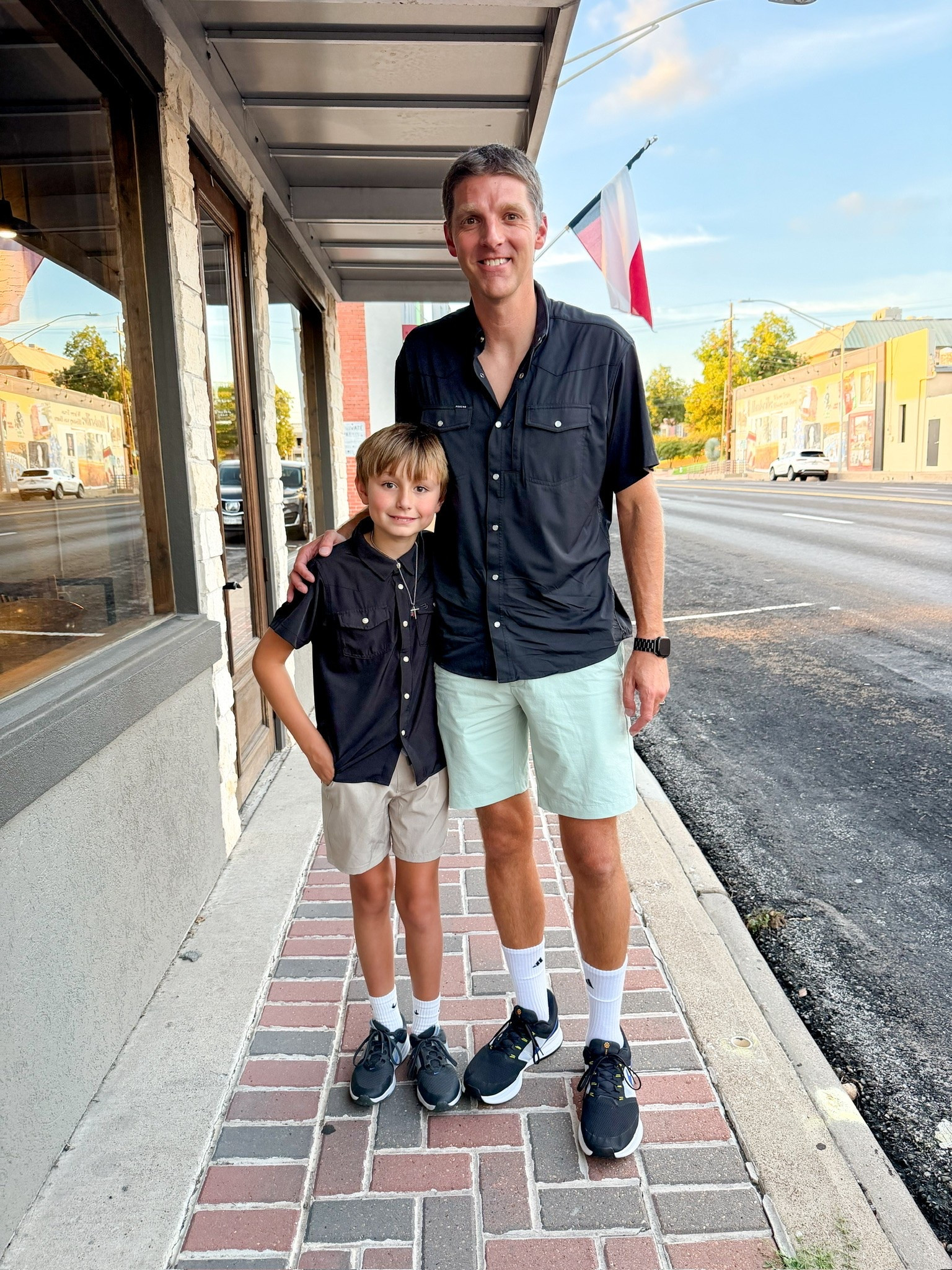 My guys sporting their @BURLEBO and @Poncho Outdoors for our dinner out. Love their look with these Pearl button ups.

//
Burlebo shirts
Father/Son shirts 
Men’s/Boys shirts 
Men’s short sleeve button up 
Boys short sleeve button up

#LTKdayinmylife #LTKKids #LTKMens