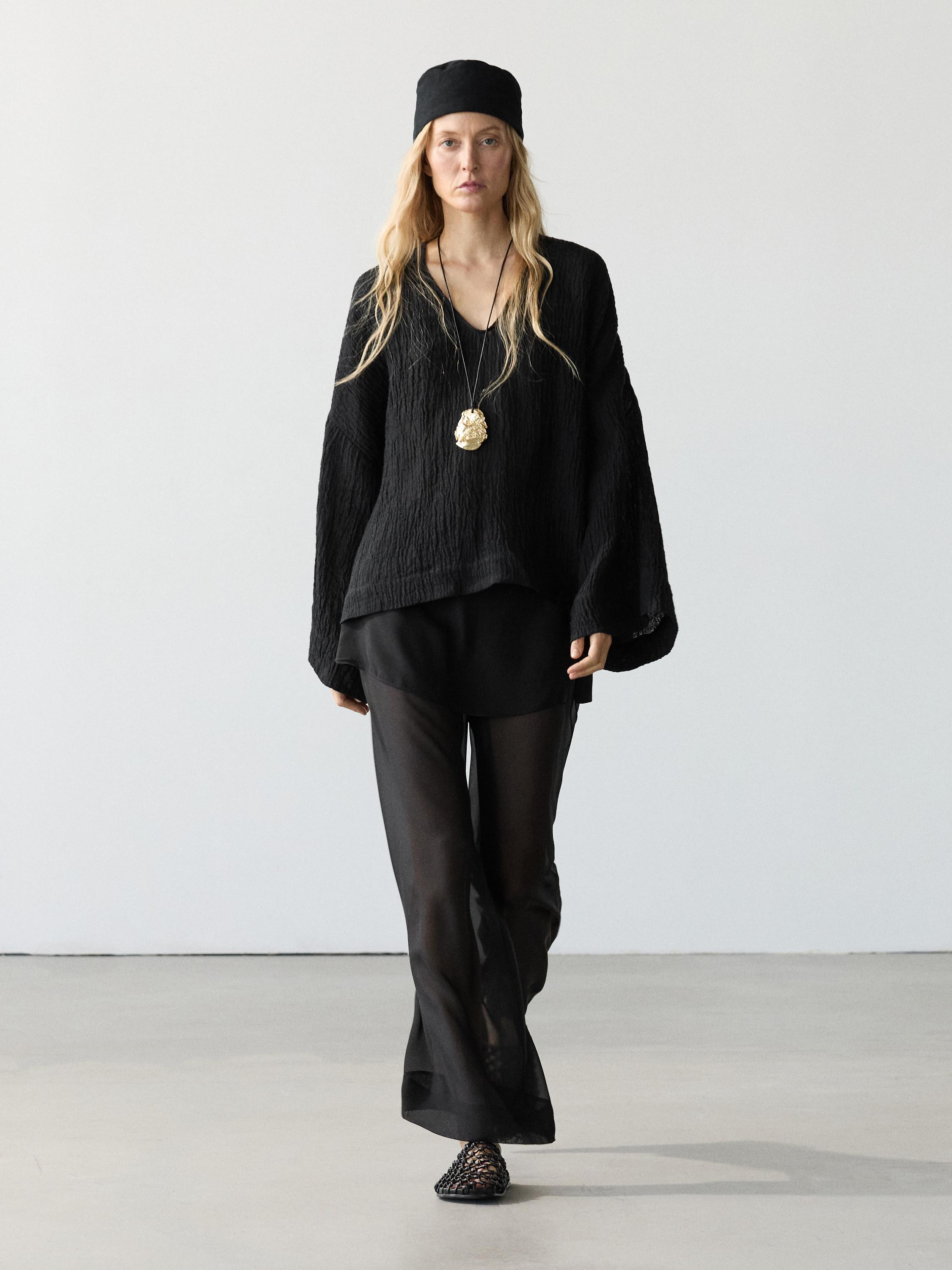 Flowing 100% linen blouse | Massimo Dutti UK