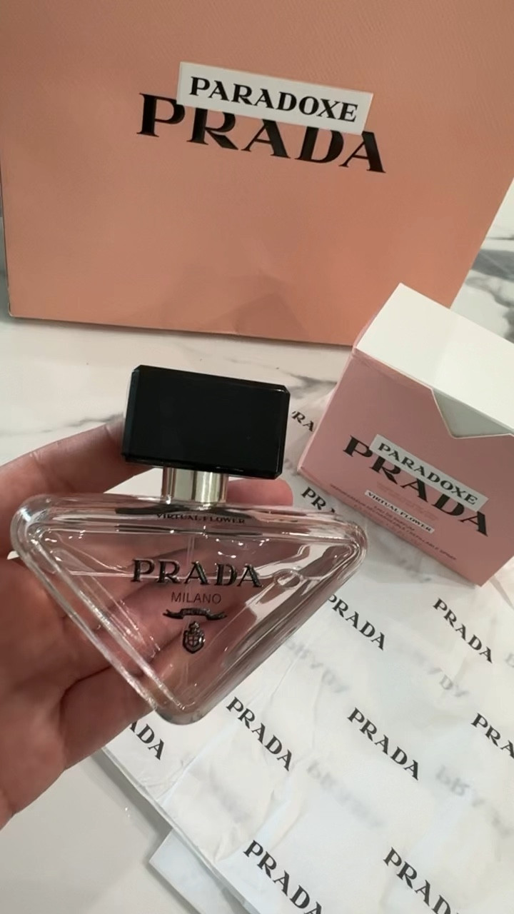 This perfume is good!!!! It just came out and I love the floral fresh scent!!!! 

#LTKFindsUnder100 #LTKBeauty #LTKStyleTip