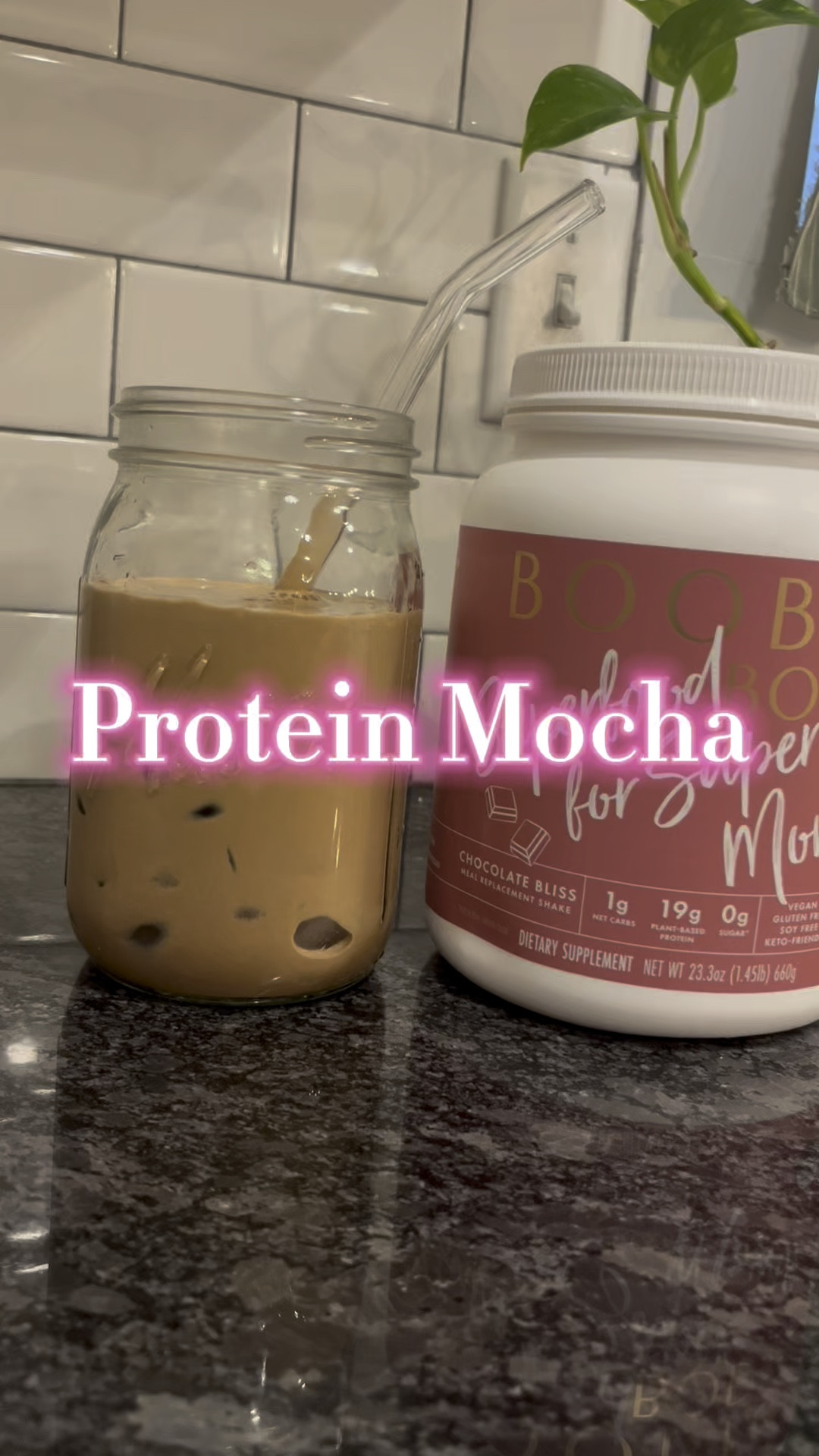 Protein mocha: 
✨Boobie superfood’s chocolate protein powder (pregnancy and breastfeeding safe!)
✨instant espresso 
✨milk of your choice 
✨blend and pour over ice

#LTKBaby #LTKFitness #LTKBump