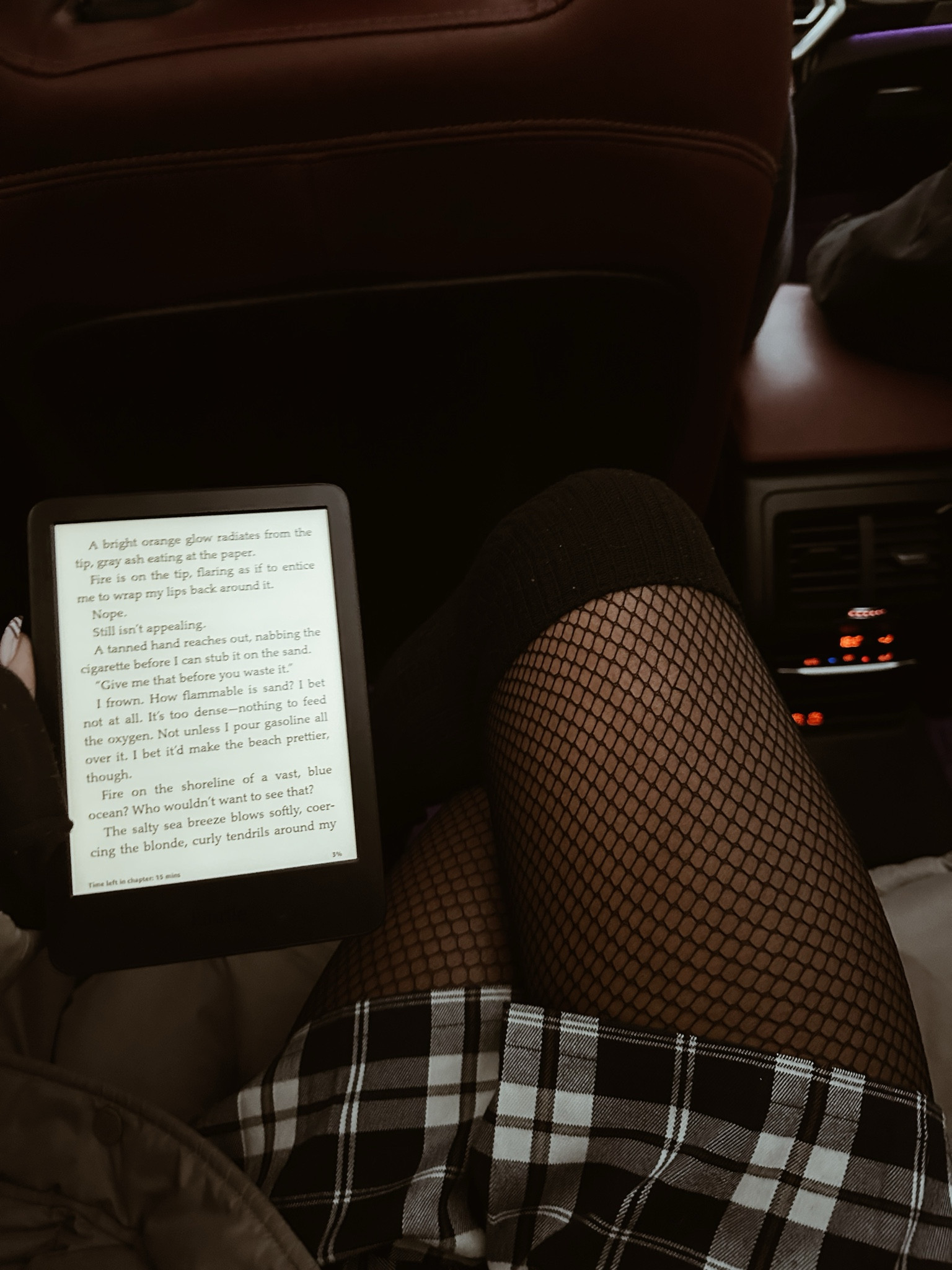 I’ve read more books in the past 30 days than I usually do in a whole year. Once I became a Kindle girly I’ve been HOOKED on reading. Currently reading: Does It Hurt x H D Carlton 💞

#LTKtravel #LTKstyletip #LTKGiftGuide