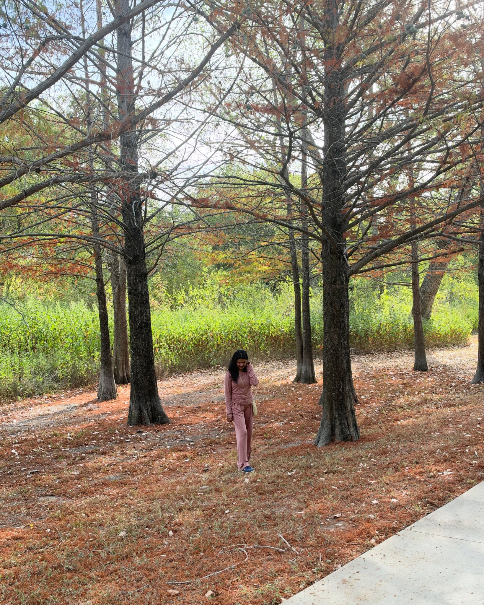 Forest Therapy, always listening 🪾Nature Heals ❤️‍🩹

#plantparentvibes #forest #grounding #natureheals #treetherapy