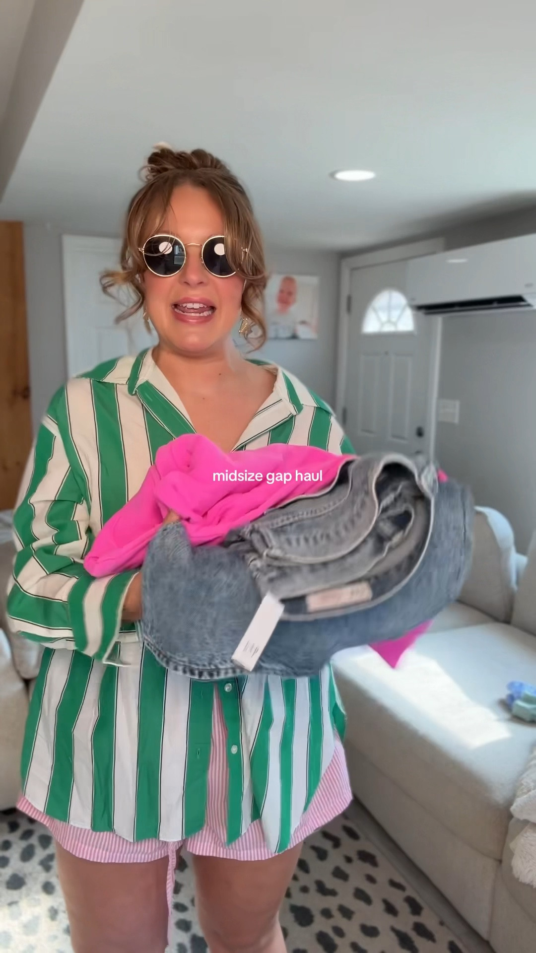 Mini GAP haul as a midsize girl! 
Pink hoodie: xxl
jeans: 14 long (very long on me at 5’7)
big shirt: xl

#LTKMidsize #LTKSummerEdit
