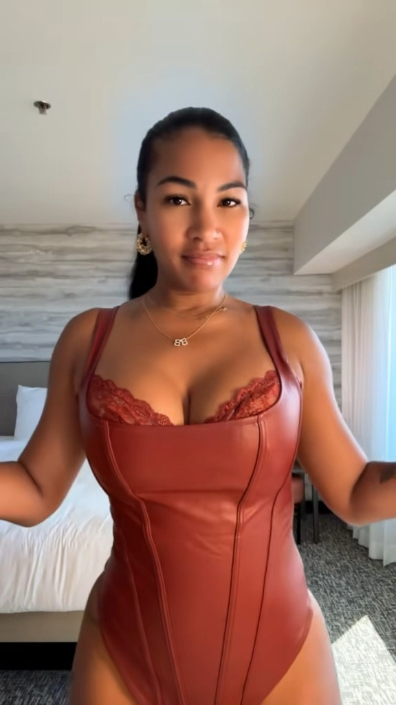 A lil shaping & lil push up found here … just in time for Valentine’s Day❤️ #shoptutulookhere