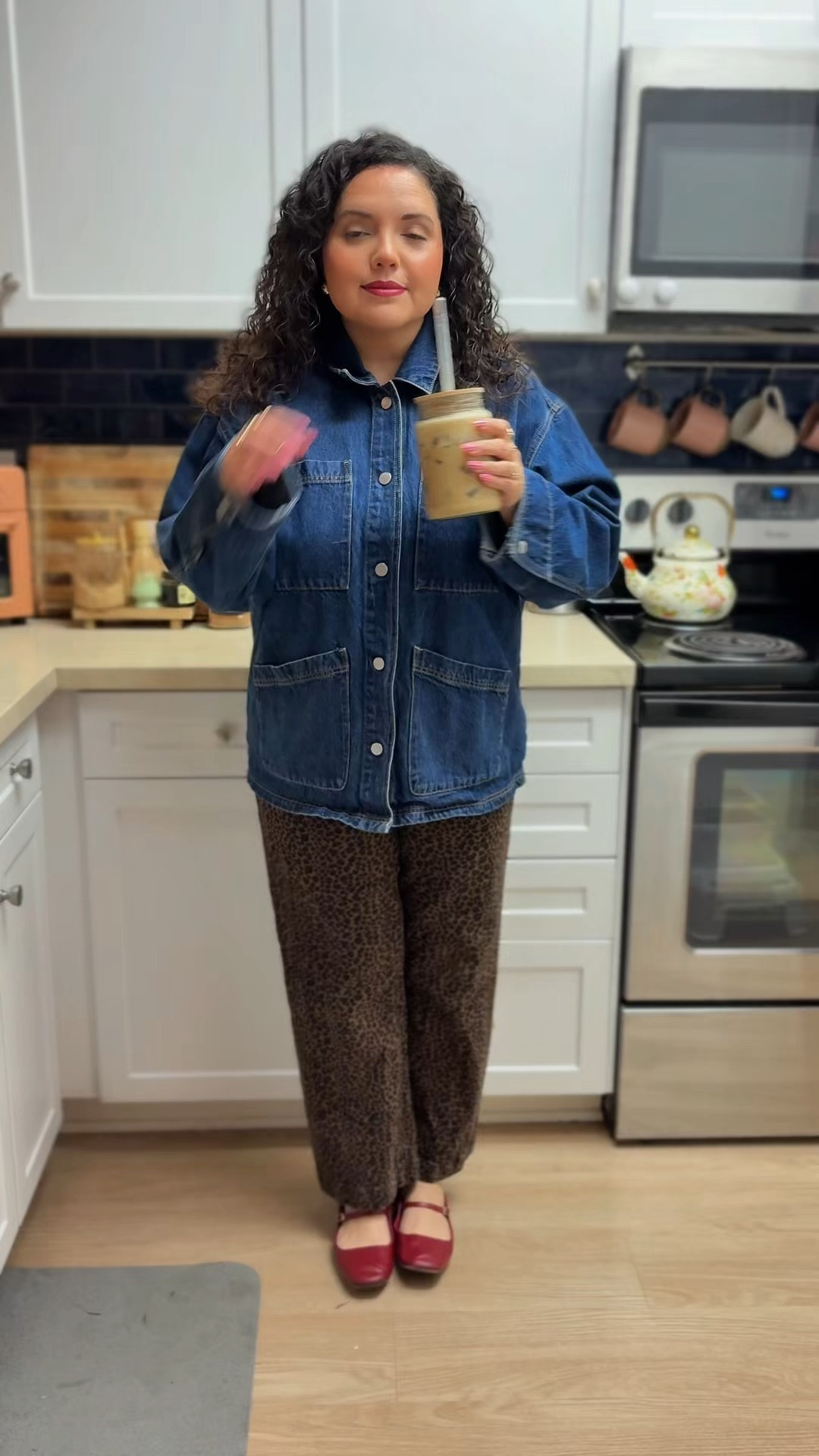 Casual office midsize outfit 

#officeoutfit #whattoweartowork

#LTKgrwm #LTKootd #LTKWorkwear