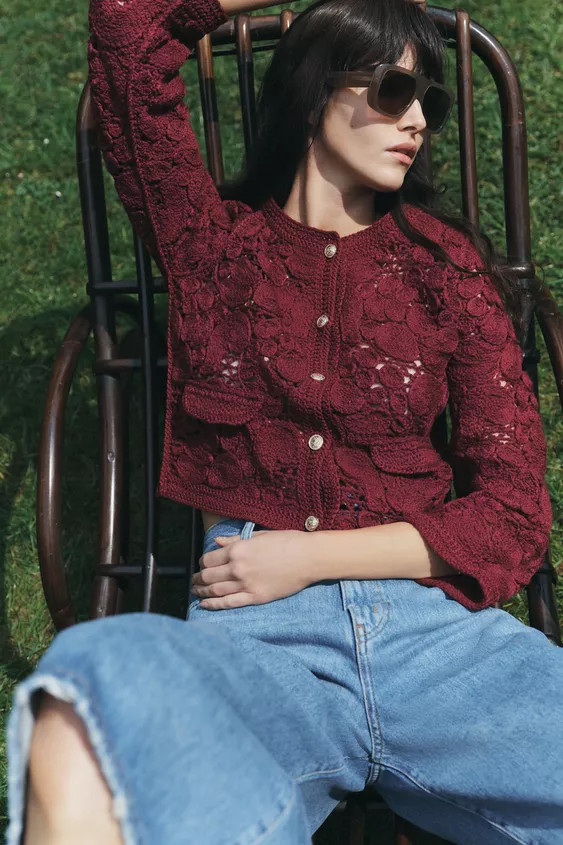 Round neck, long sleeve jacket. Front flap mock pockets. Front button closure. | Zara US